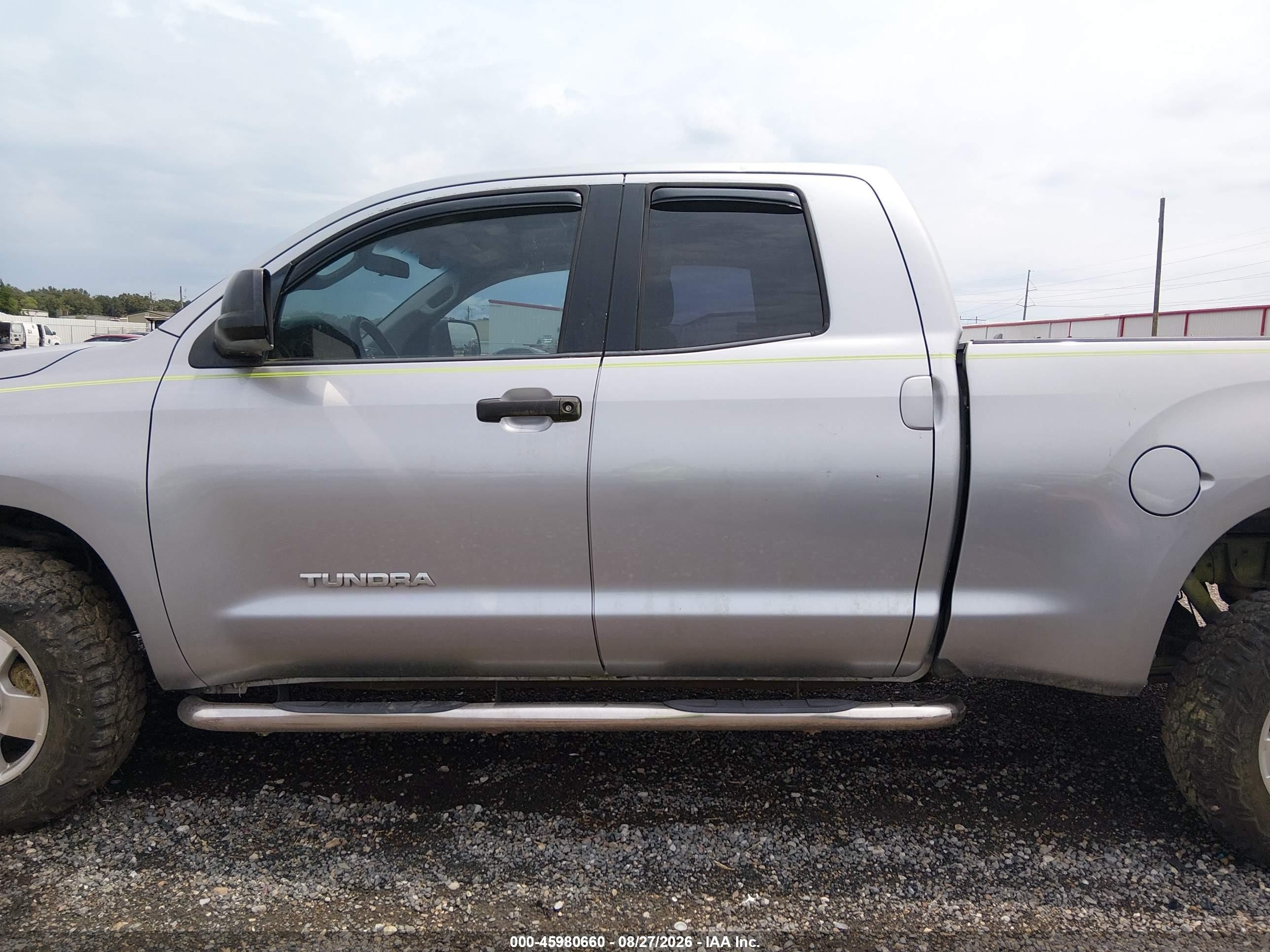 2010 Toyota Tundra Grade 4.6l V8 Серебряный vin: 5TFRM5F12AX015438