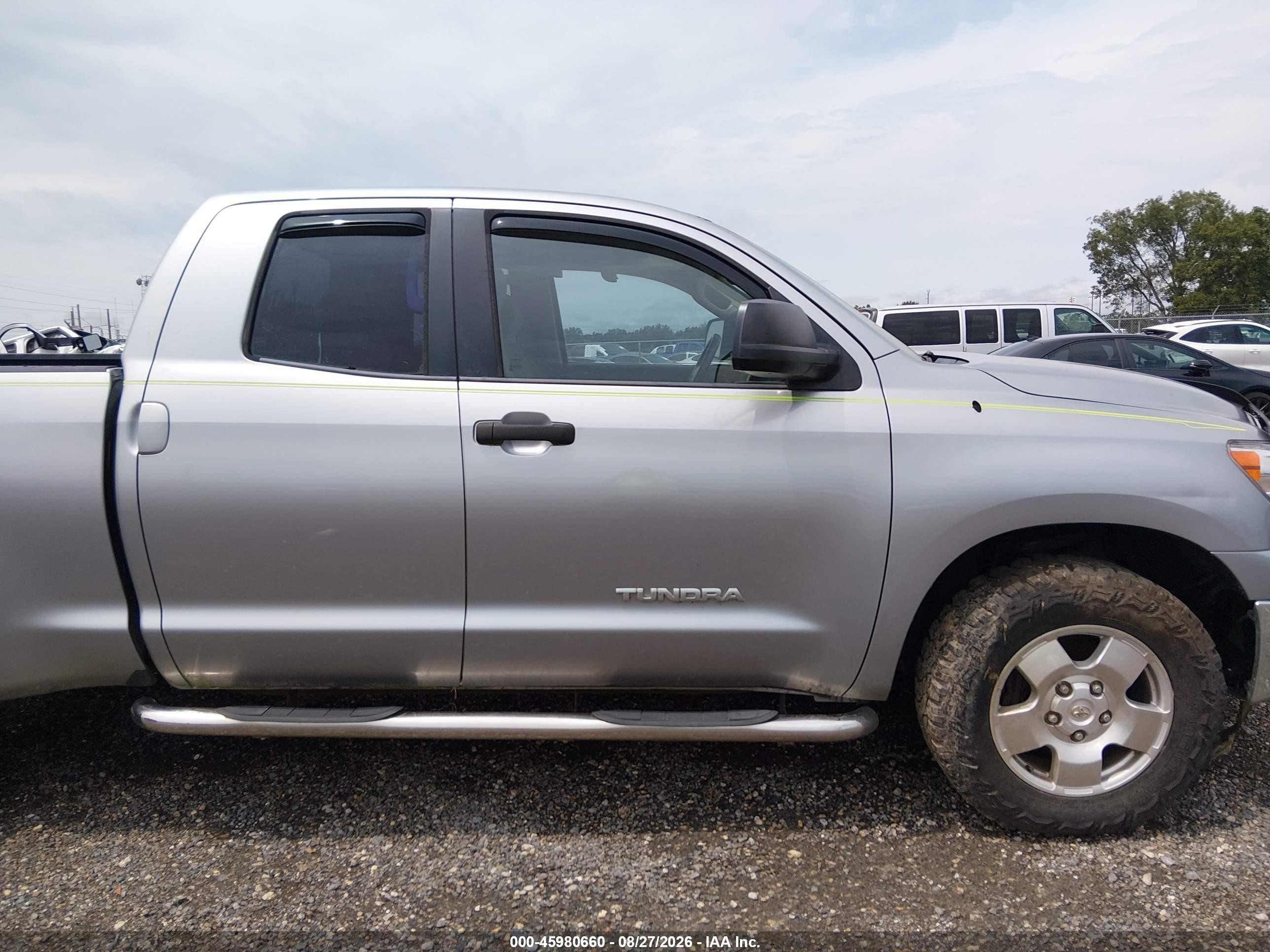 2010 Toyota Tundra Grade 4.6l V8 Серебряный vin: 5TFRM5F12AX015438