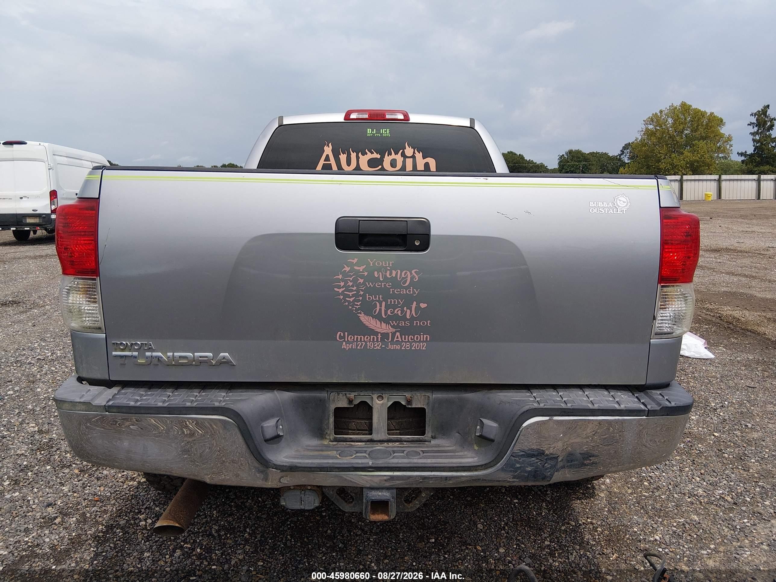 2010 Toyota Tundra Grade 4.6l V8 Серебряный vin: 5TFRM5F12AX015438