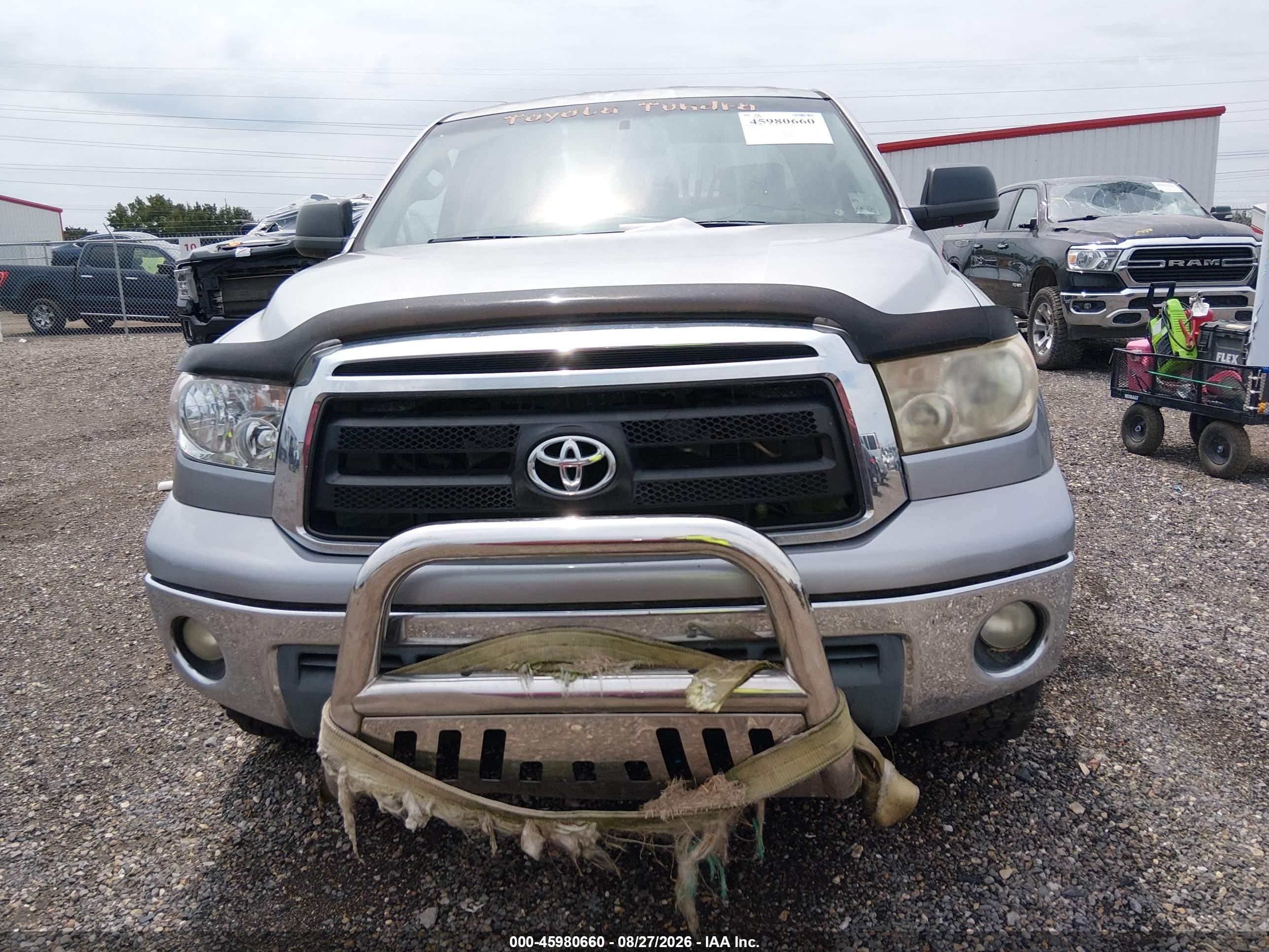 2010 Toyota Tundra Grade 4.6l V8 Серебряный vin: 5TFRM5F12AX015438