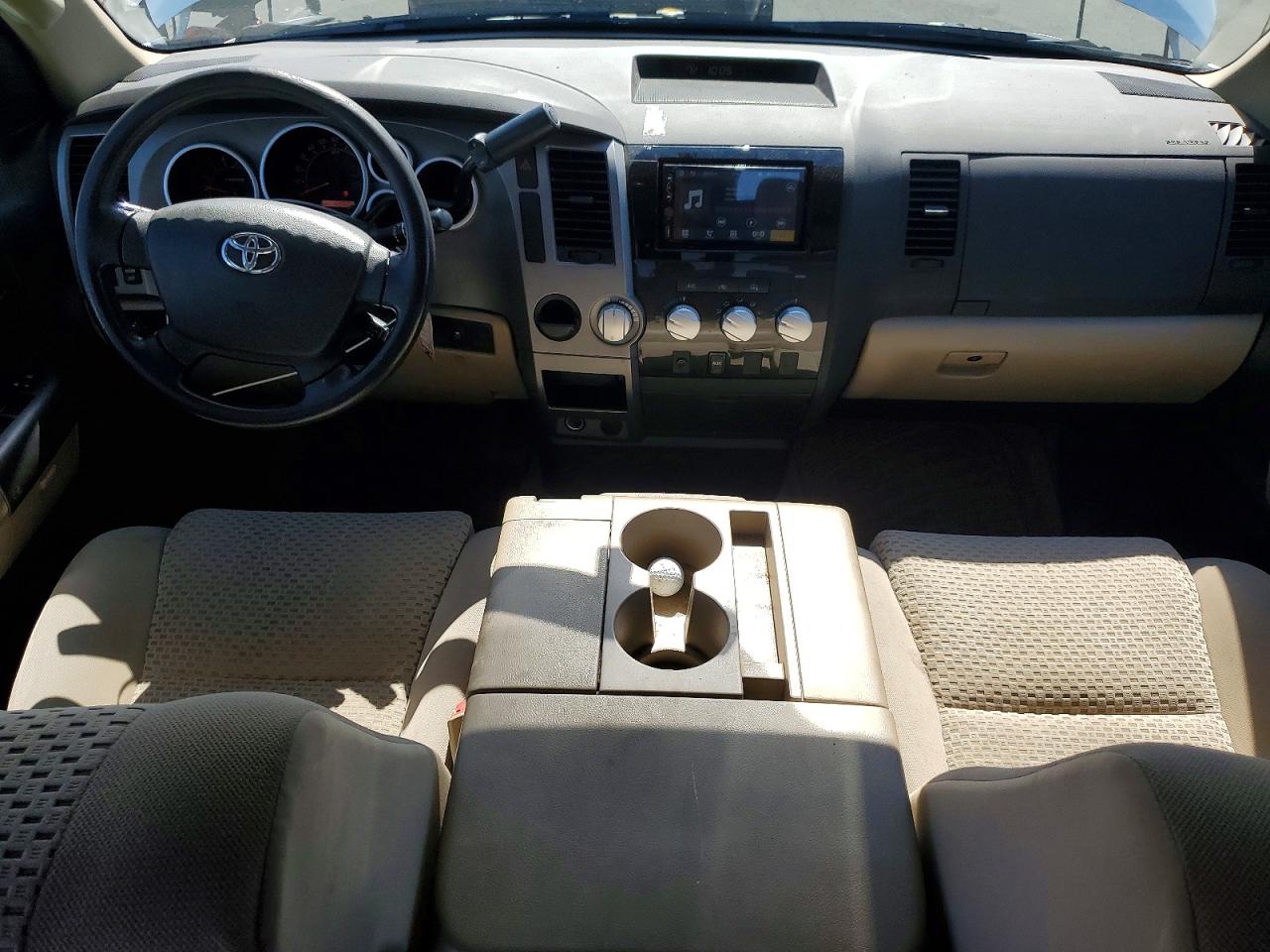 2011 Toyota Tundra Double Cab Sr5 Белый vin: 5TFRM5F12BX031687