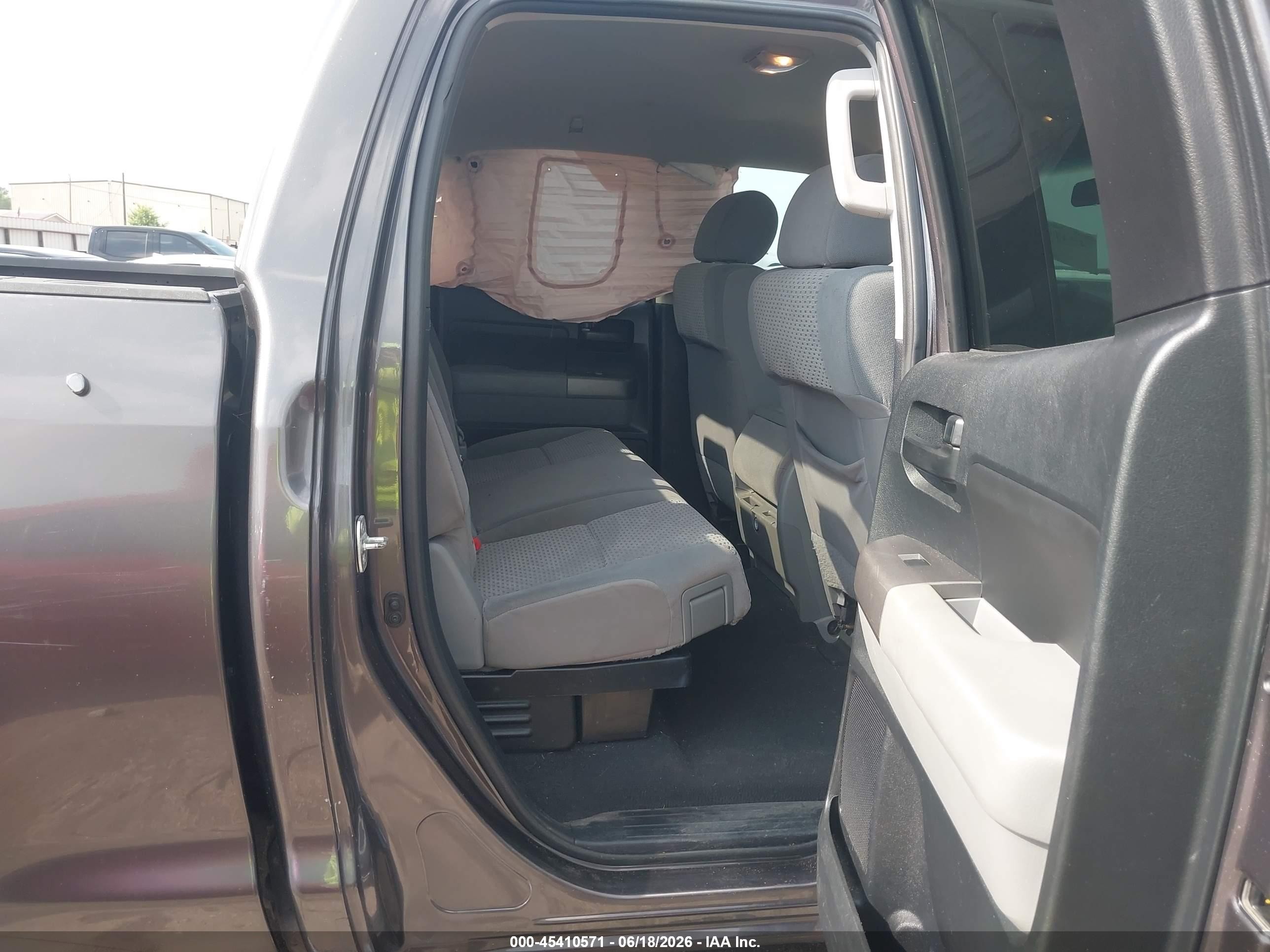 2012 Toyota Tundra Grade 4.6l V8 Gray vin: 5TFRM5F12CX038852