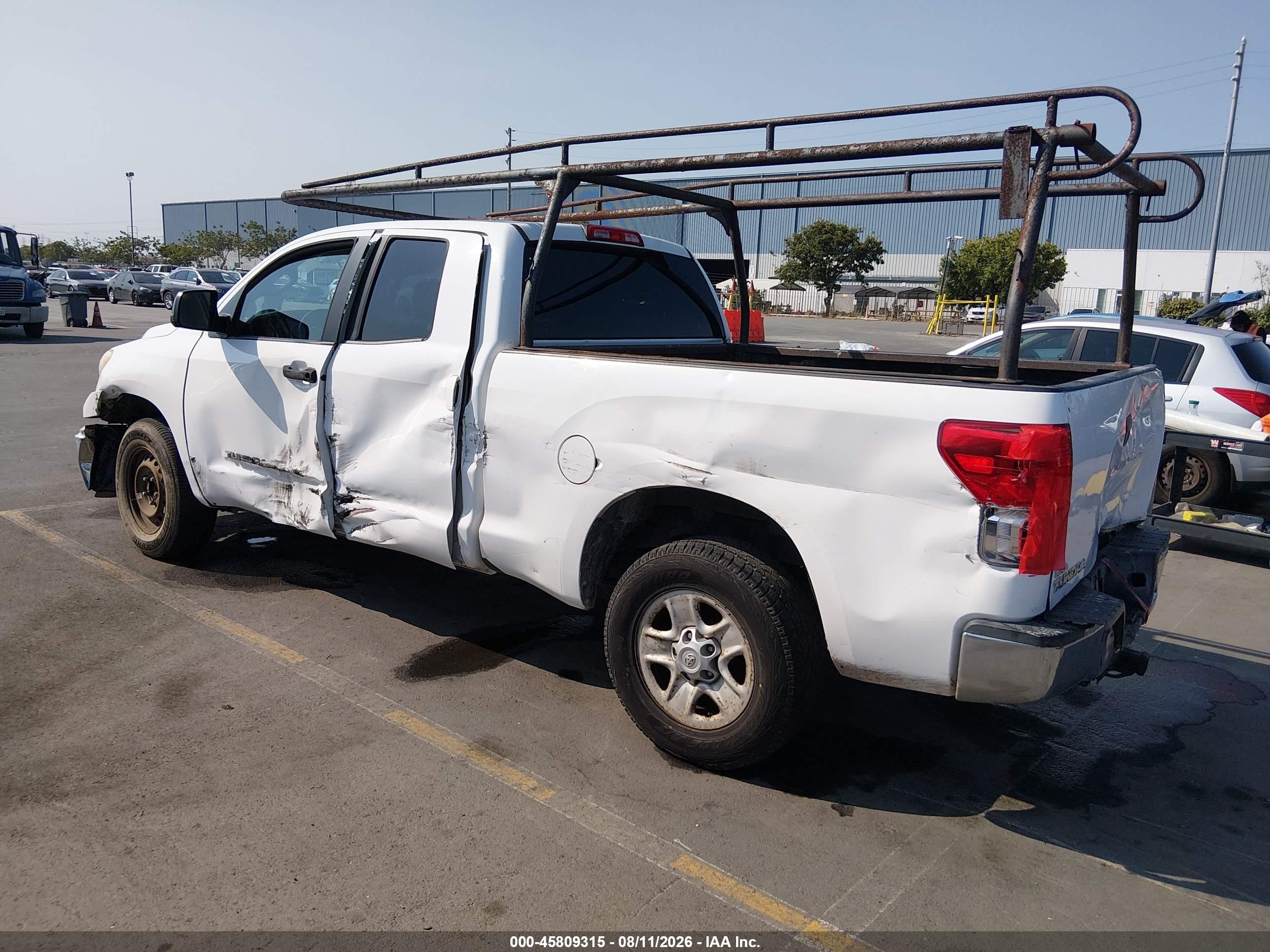 2012 Toyota Tundra Grade 4.6l V8 White vin: 5TFRM5F12CX048667