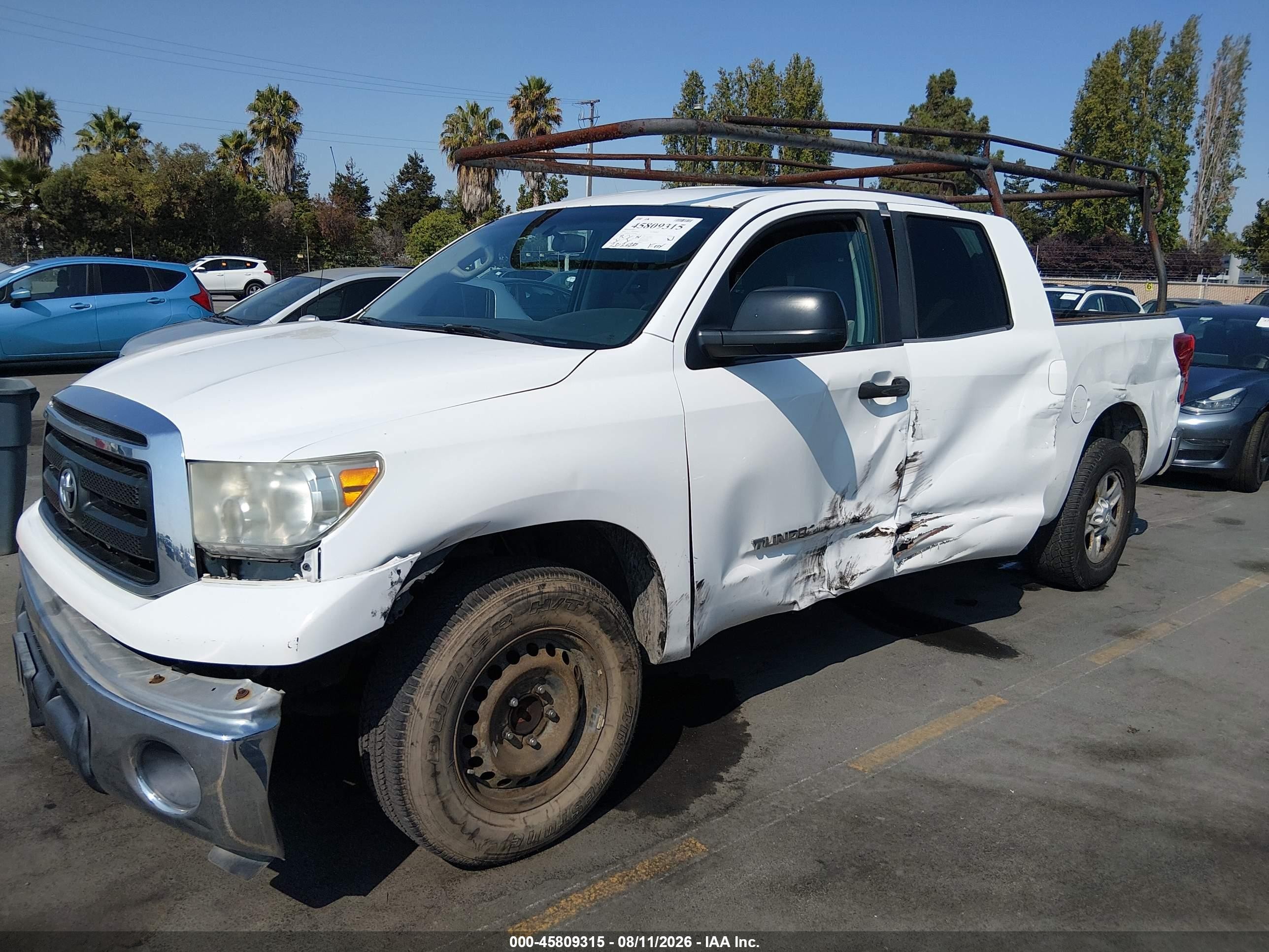2012 Toyota Tundra Grade 4.6l V8 White vin: 5TFRM5F12CX048667