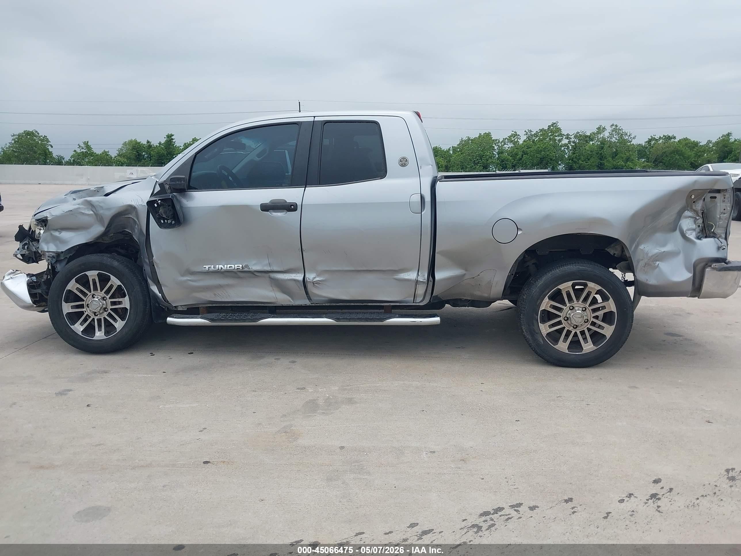2013 Toyota Tundra Grade 4.6l V8 Gray vin: 5TFRM5F12DX060190