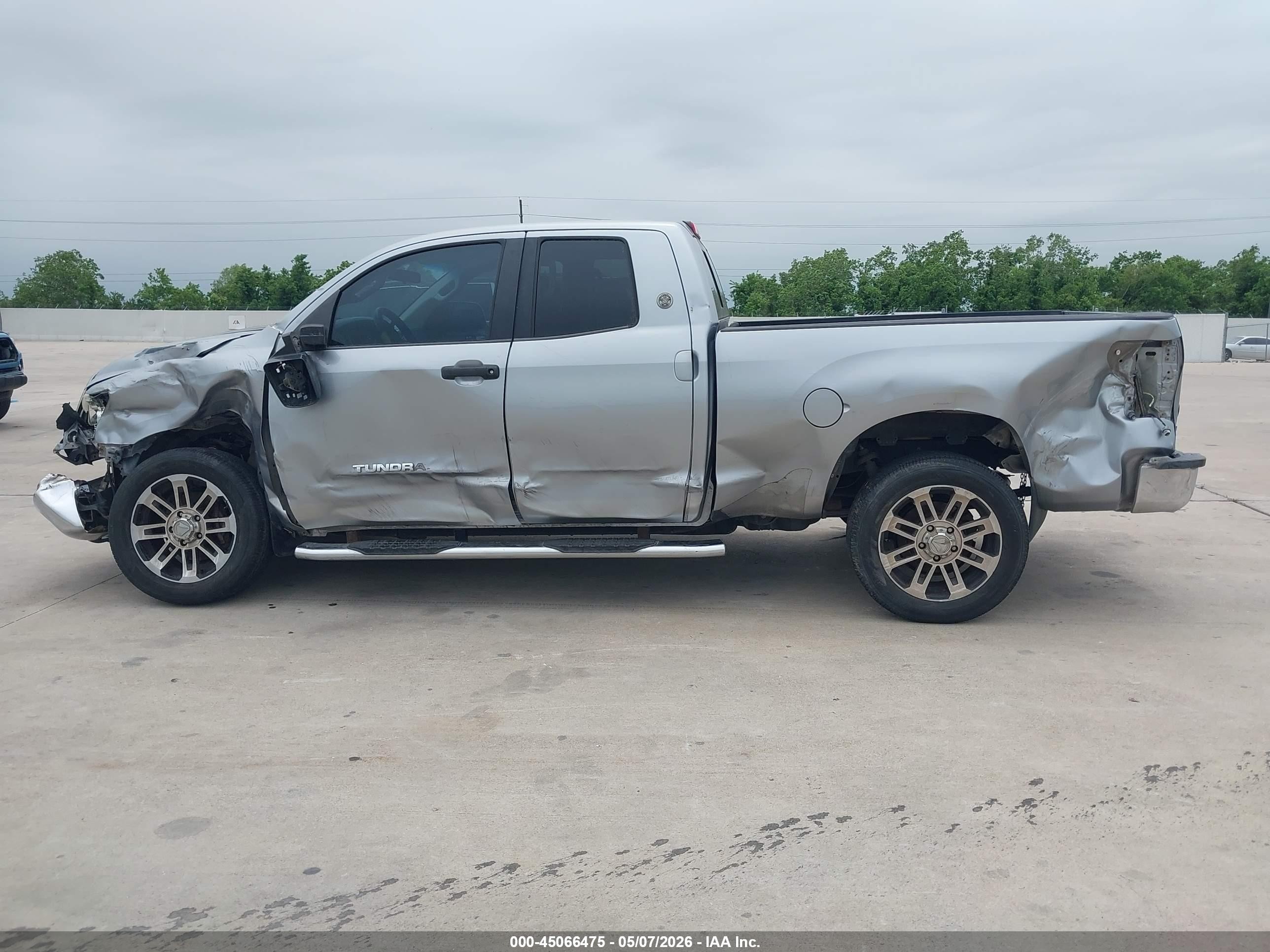 2013 Toyota Tundra Grade 4.6l V8 Gray vin: 5TFRM5F12DX060190