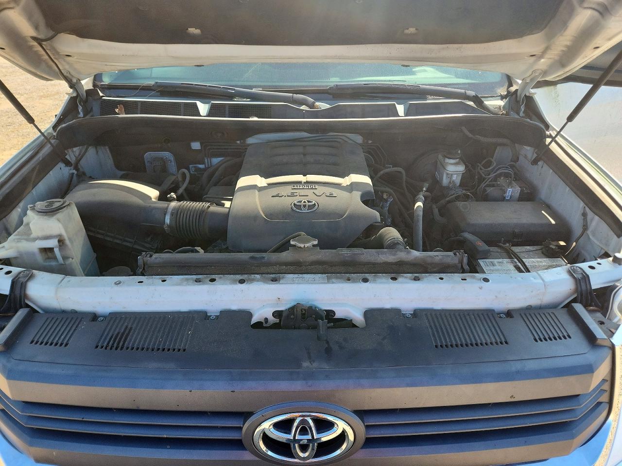2015 Toyota Tundra Sr5 Silver vin: 5TFRM5F12FX089465