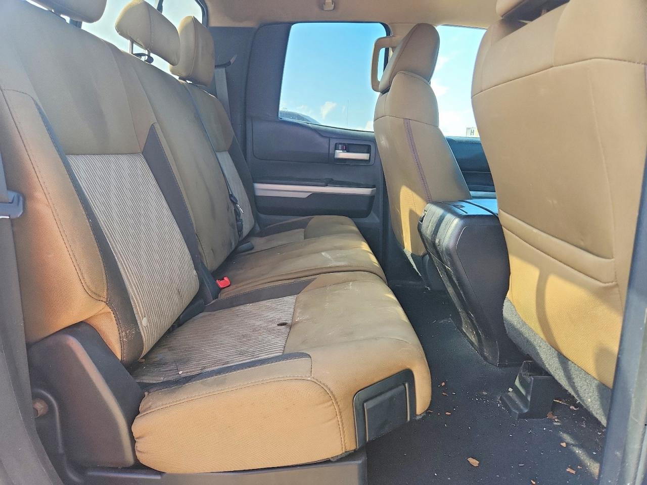 2015 Toyota Tundra Sr5 Silver vin: 5TFRM5F12FX089465