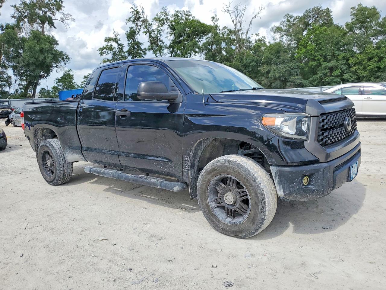 2018 Toyota Tundra Sr Черный vin: 5TFRM5F12JX128015