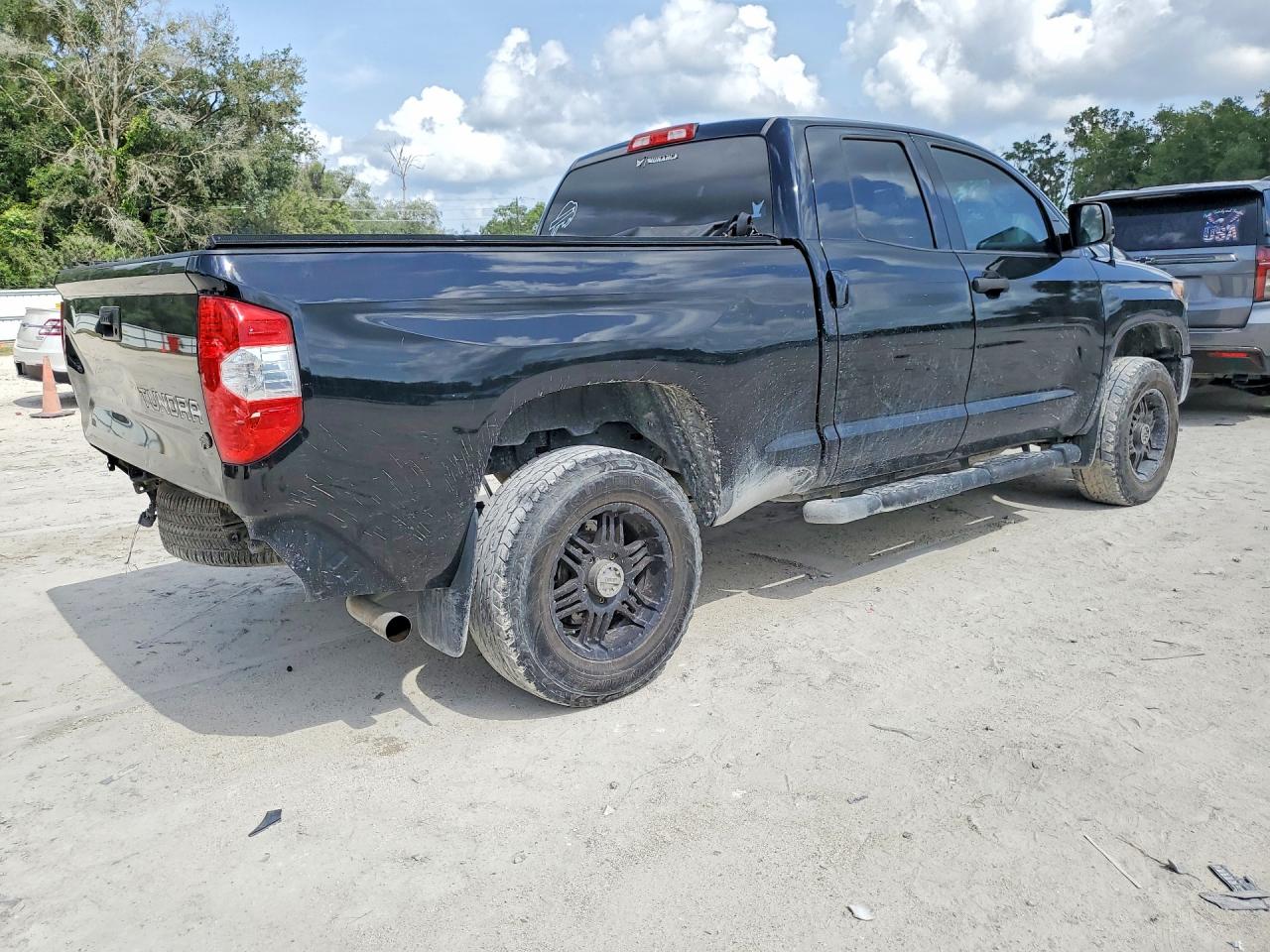 2018 Toyota Tundra Sr Черный vin: 5TFRM5F12JX128015