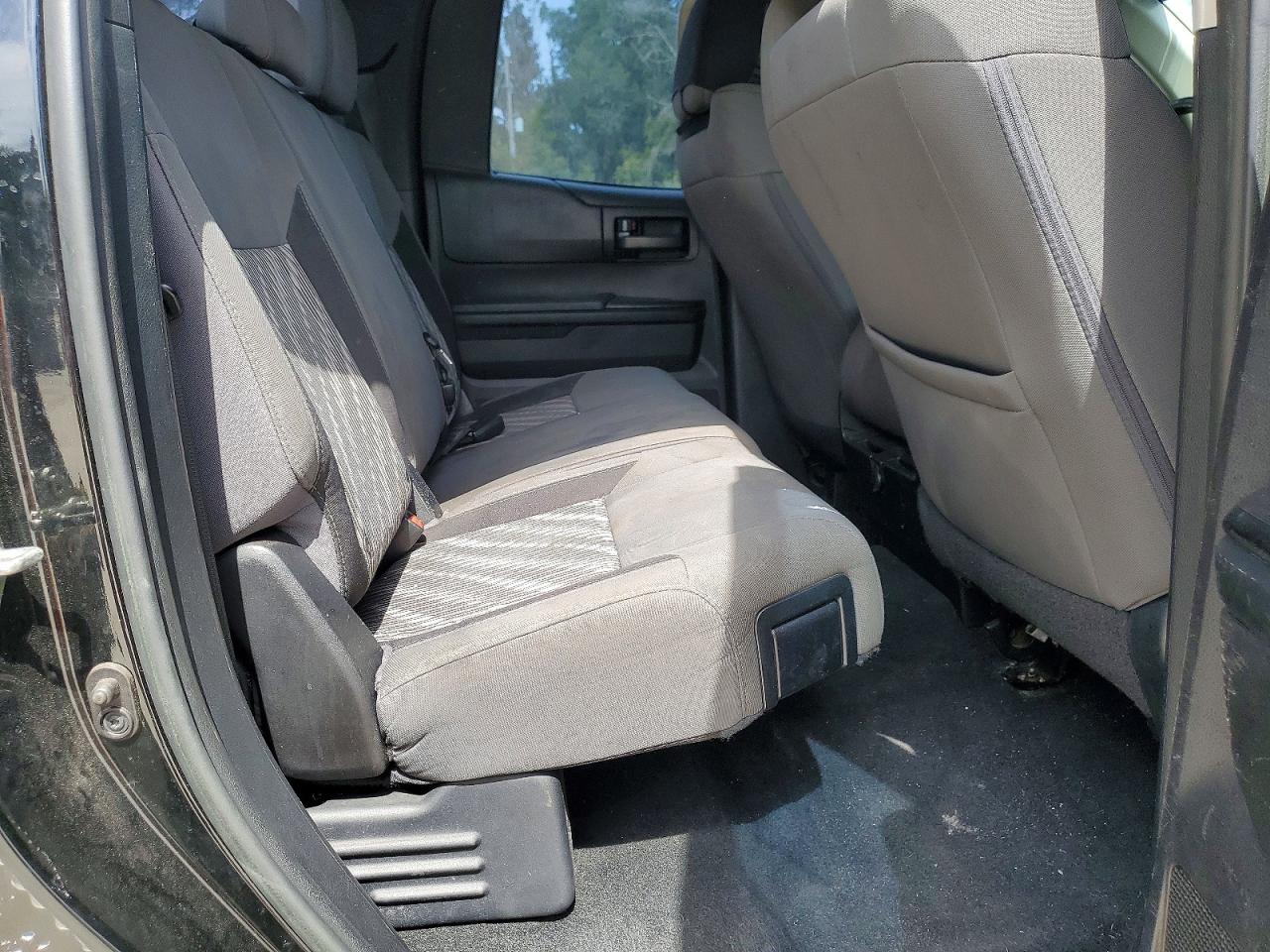 2018 Toyota Tundra Sr Черный vin: 5TFRM5F12JX128015