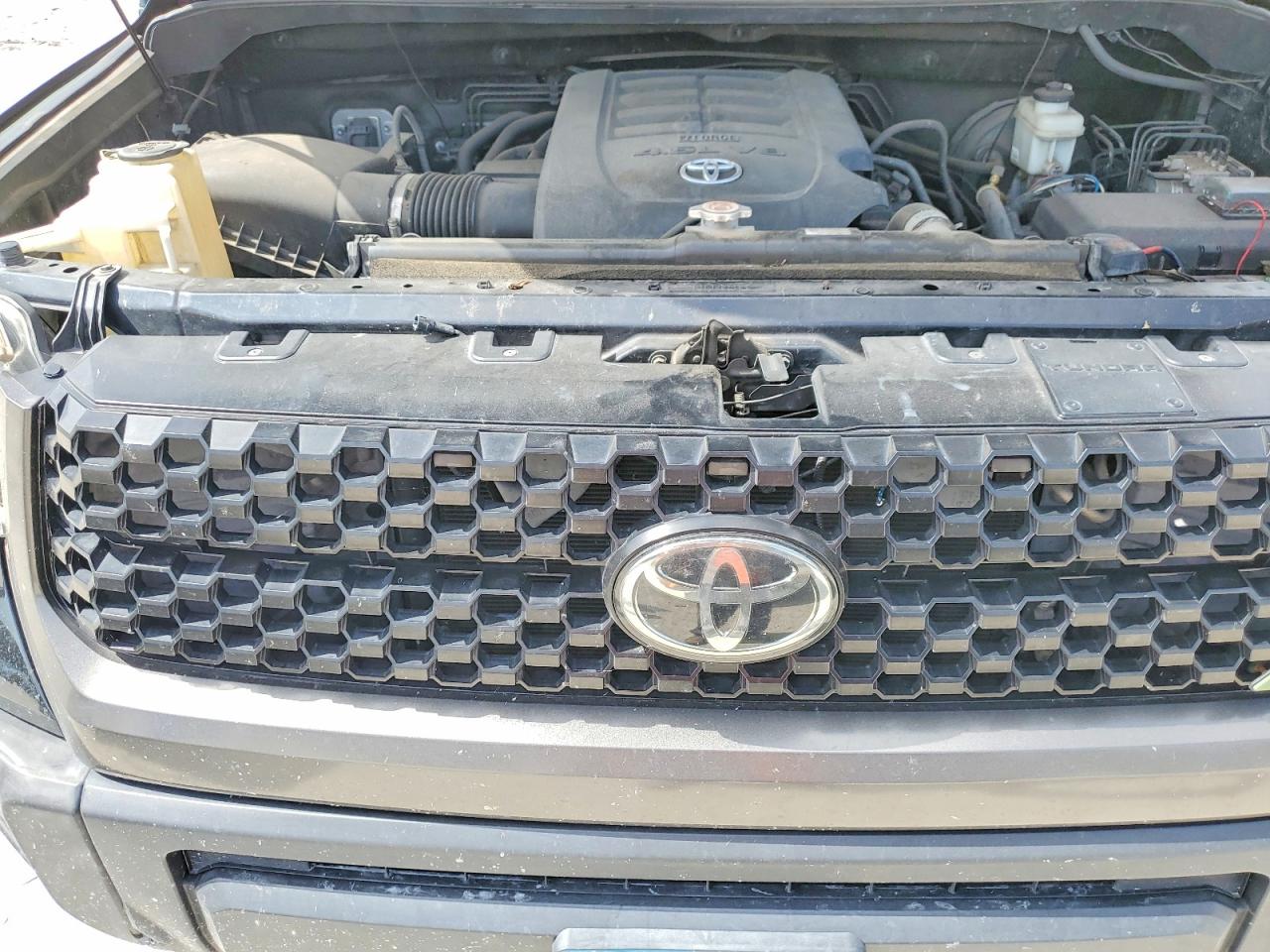 2018 Toyota Tundra Sr Черный vin: 5TFRM5F12JX128015