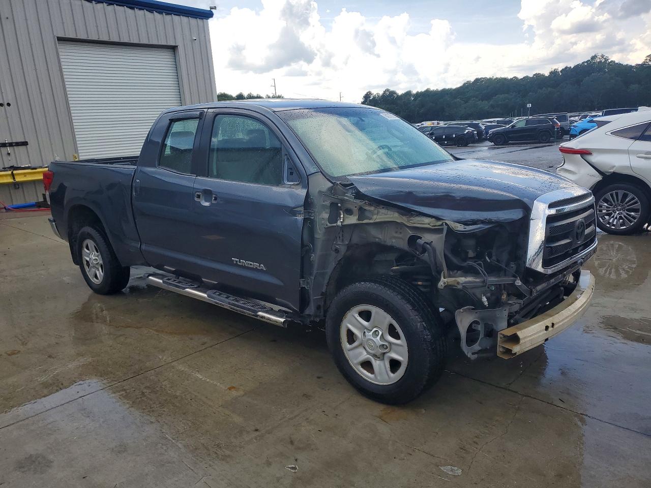 2010 Toyota Tundra Double Cab Sr5 Gray vin: 5TFRM5F13AX008420
