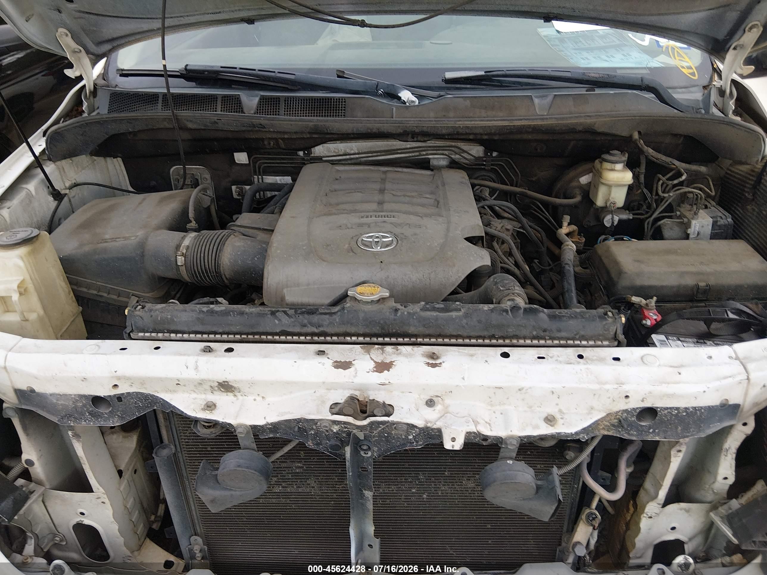 2010 Toyota Tundra Grade 4.6l V8 White vin: 5TFRM5F13AX008479
