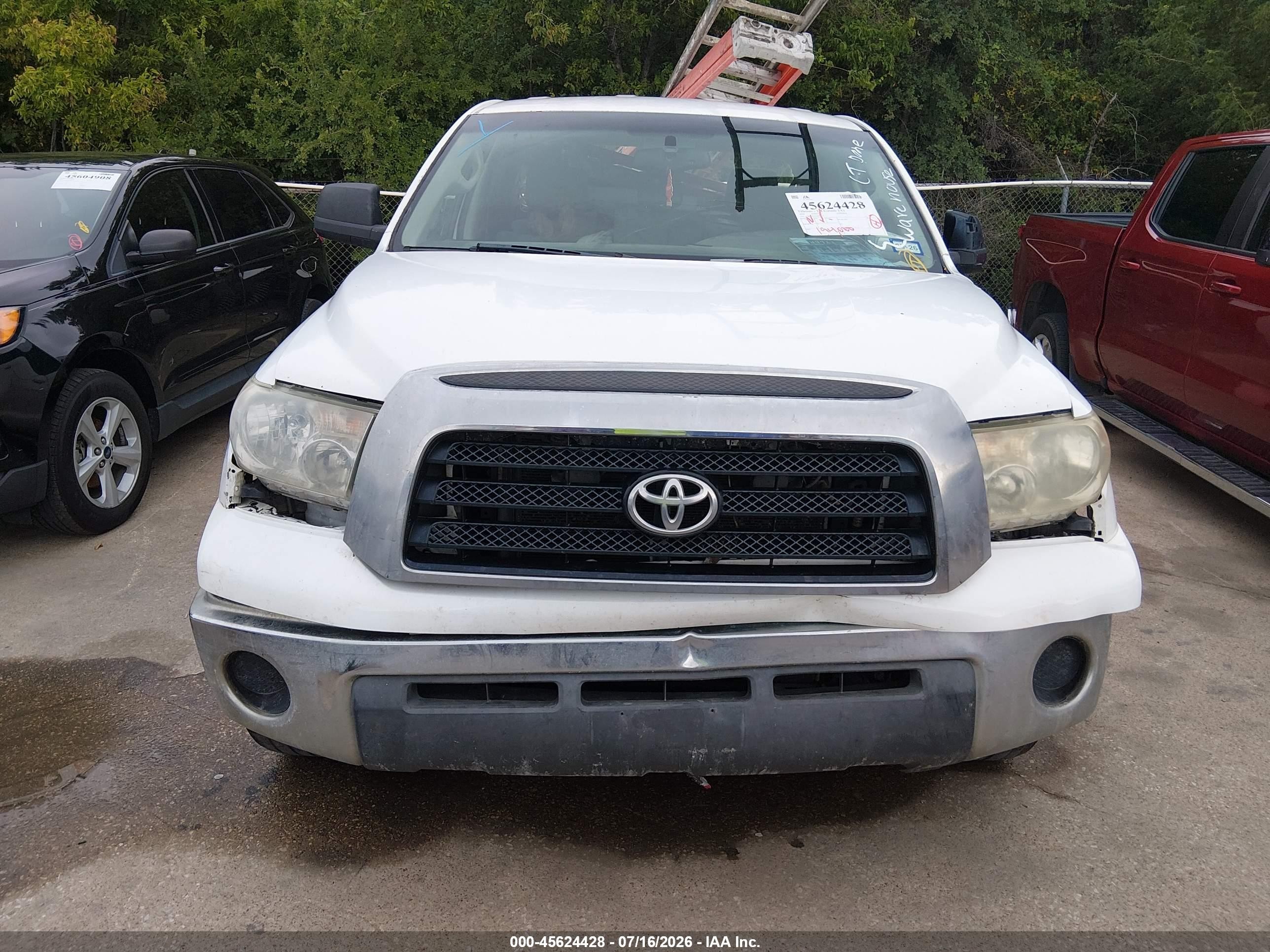 2010 Toyota Tundra Grade 4.6l V8 White vin: 5TFRM5F13AX008479