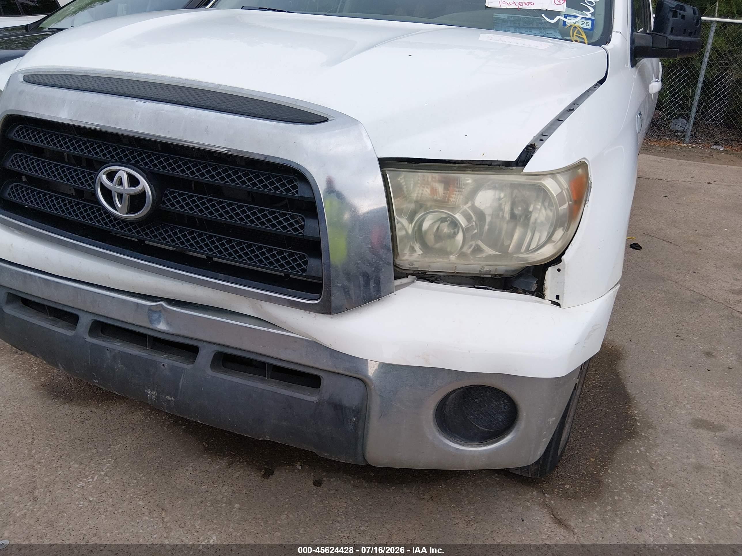 2010 Toyota Tundra Grade 4.6l V8 White vin: 5TFRM5F13AX008479