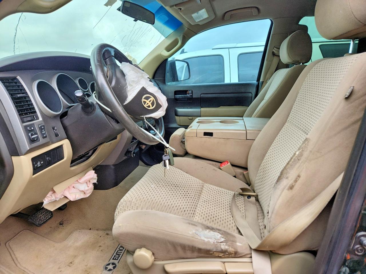 2011 Toyota Tundra Double Cab Sr5 Черный vin: 5TFRM5F13BX022304