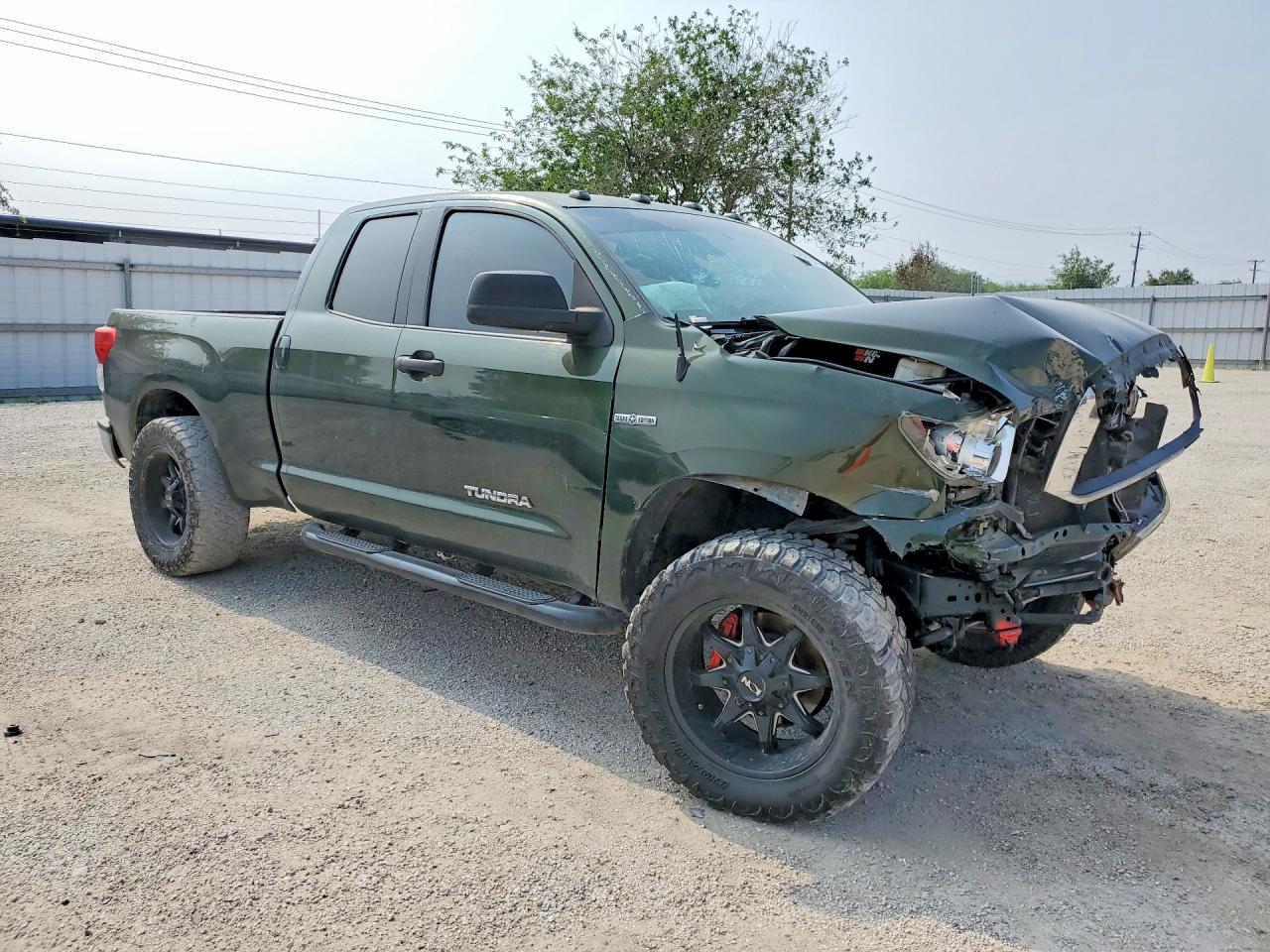 2011 Toyota Tundra Double Cab Sr5 Черный vin: 5TFRM5F13BX022304