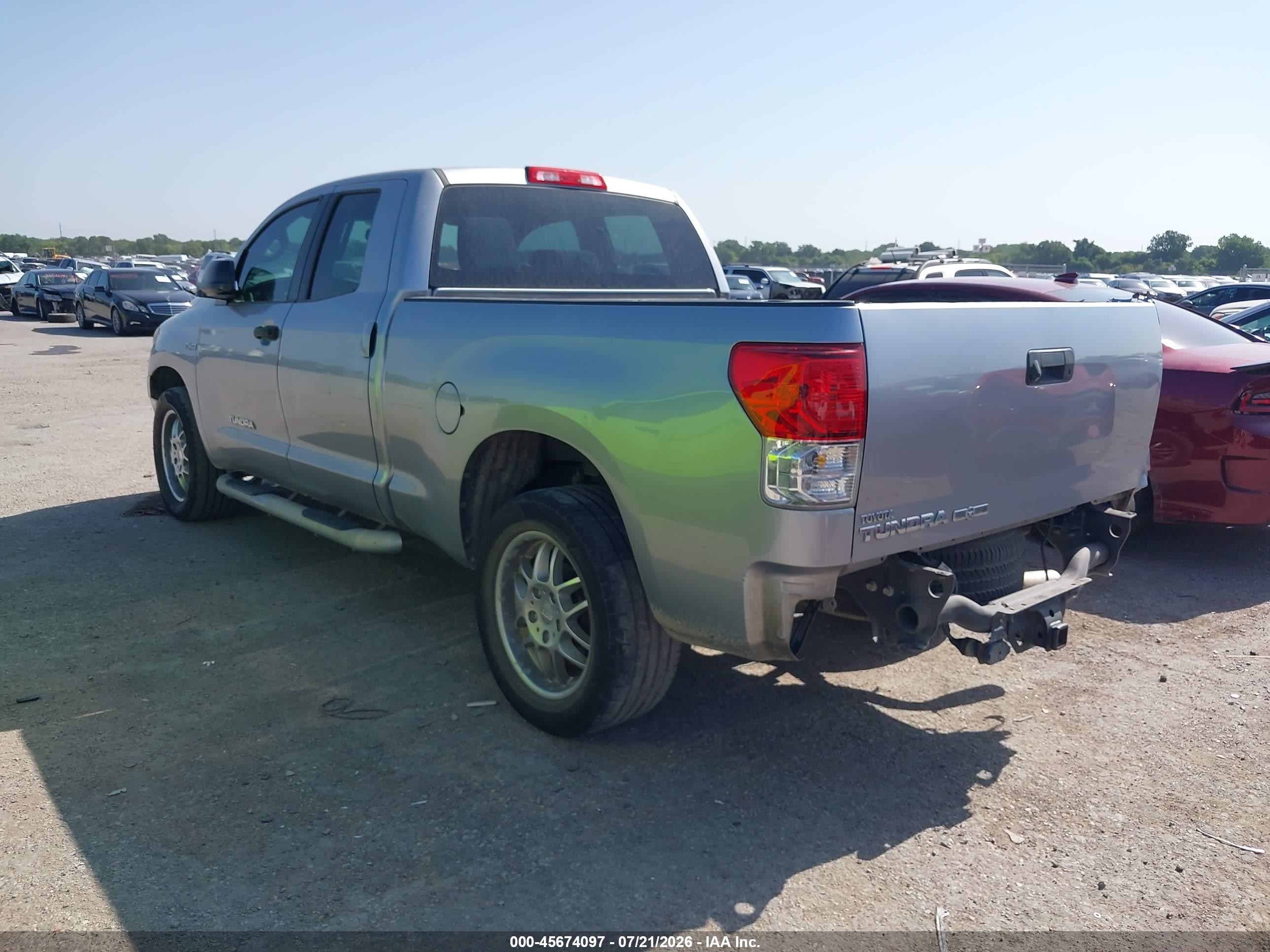 2011 Toyota Tundra Grade 4.6l V8 Silver vin: 5TFRM5F13BX027261