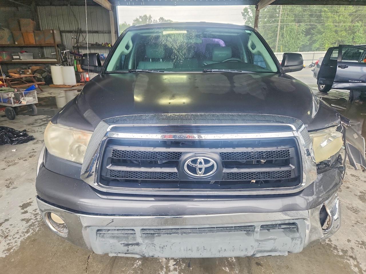 2011 Toyota Tundra Double Cab Sr5 Charcoal vin: 5TFRM5F13BX030631