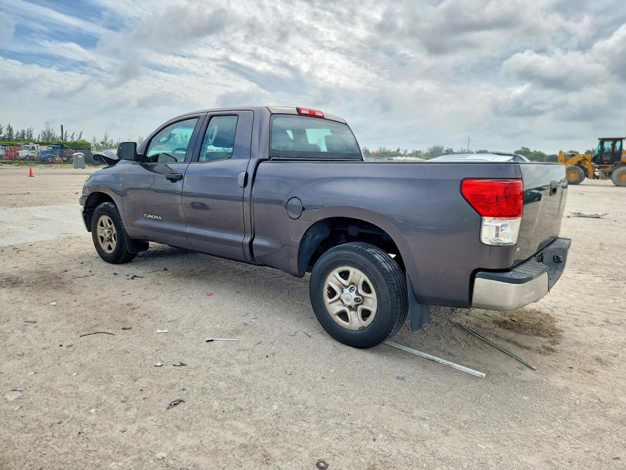 2013 Toyota Tundra Double Cab Sr5 Gray vin: 5TFRM5F13DX052258