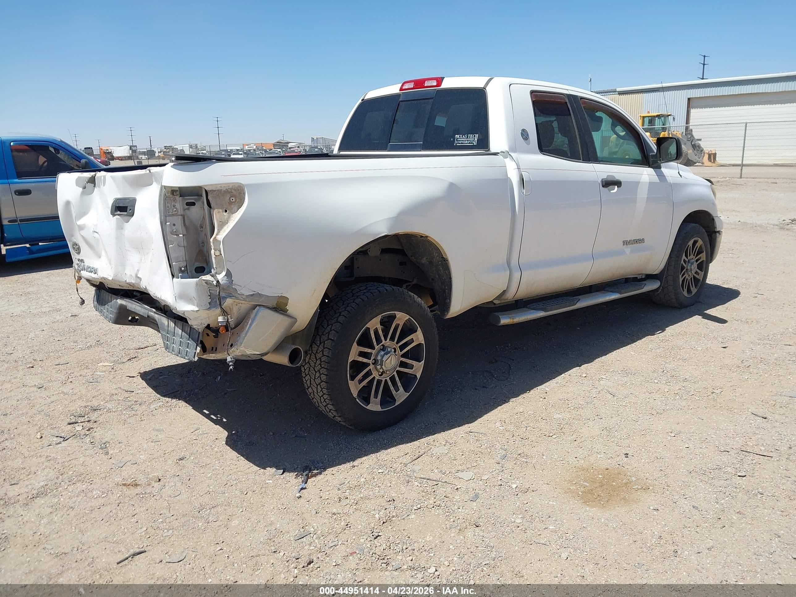 2013 Toyota Tundra Grade 4.6l V8 White vin: 5TFRM5F13DX063955