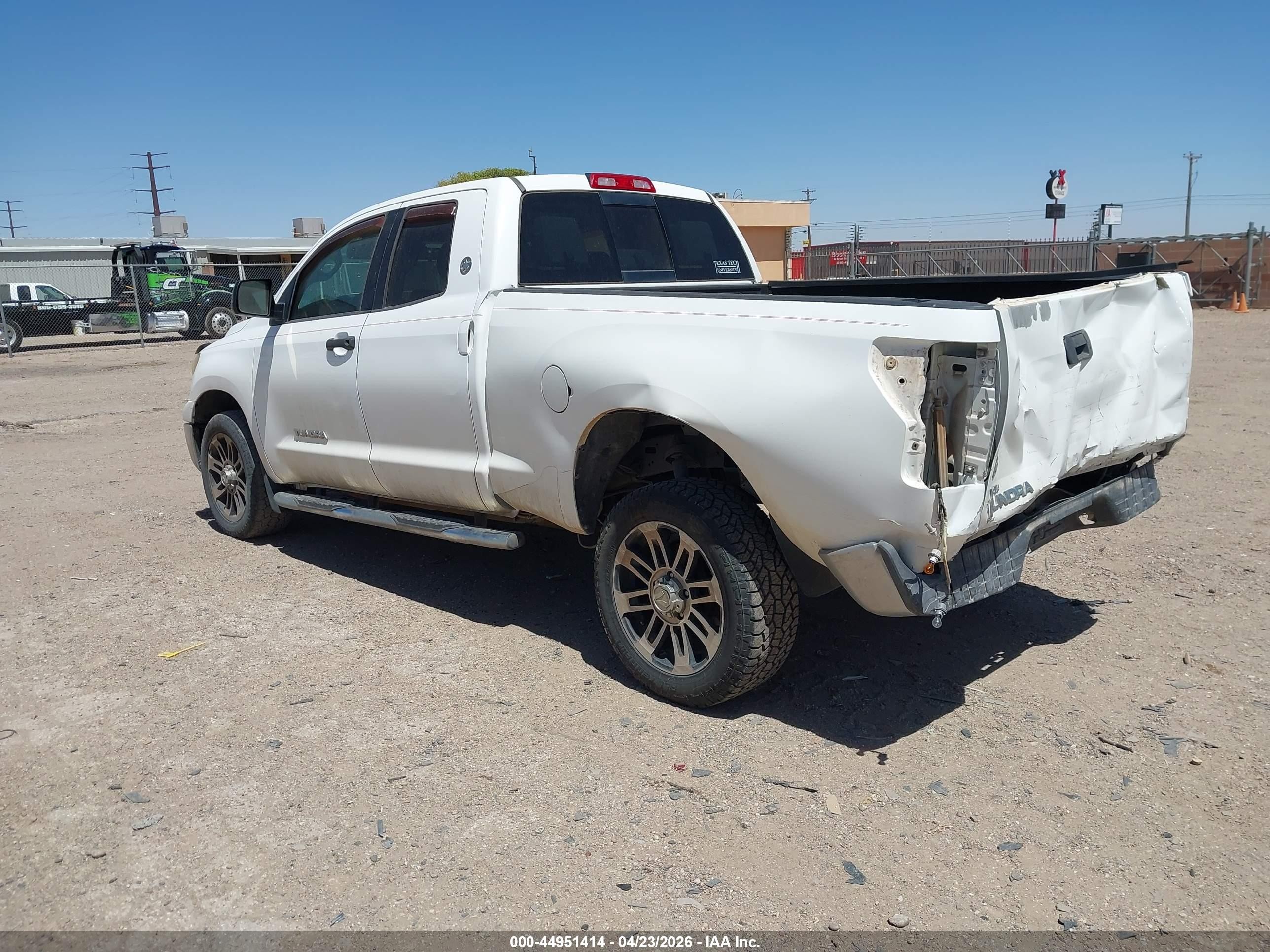 2013 Toyota Tundra Grade 4.6l V8 White vin: 5TFRM5F13DX063955