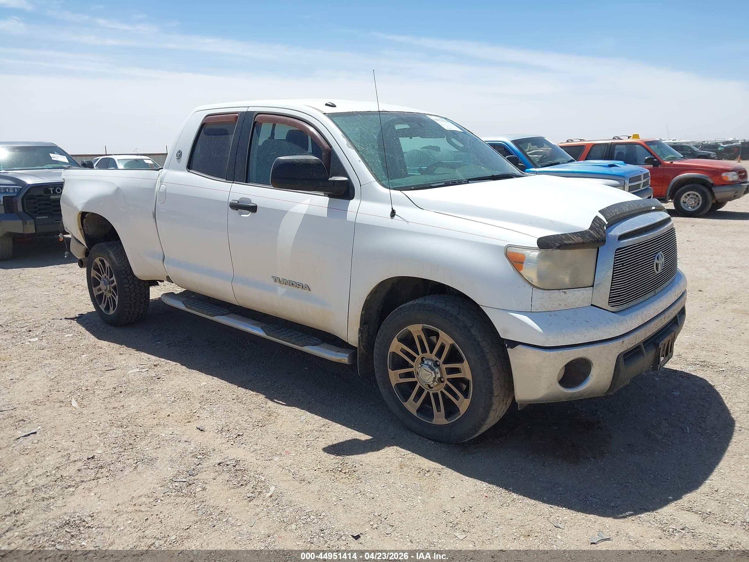 2013 Toyota Tundra Grade 4.6l V8 White vin: 5TFRM5F13DX063955