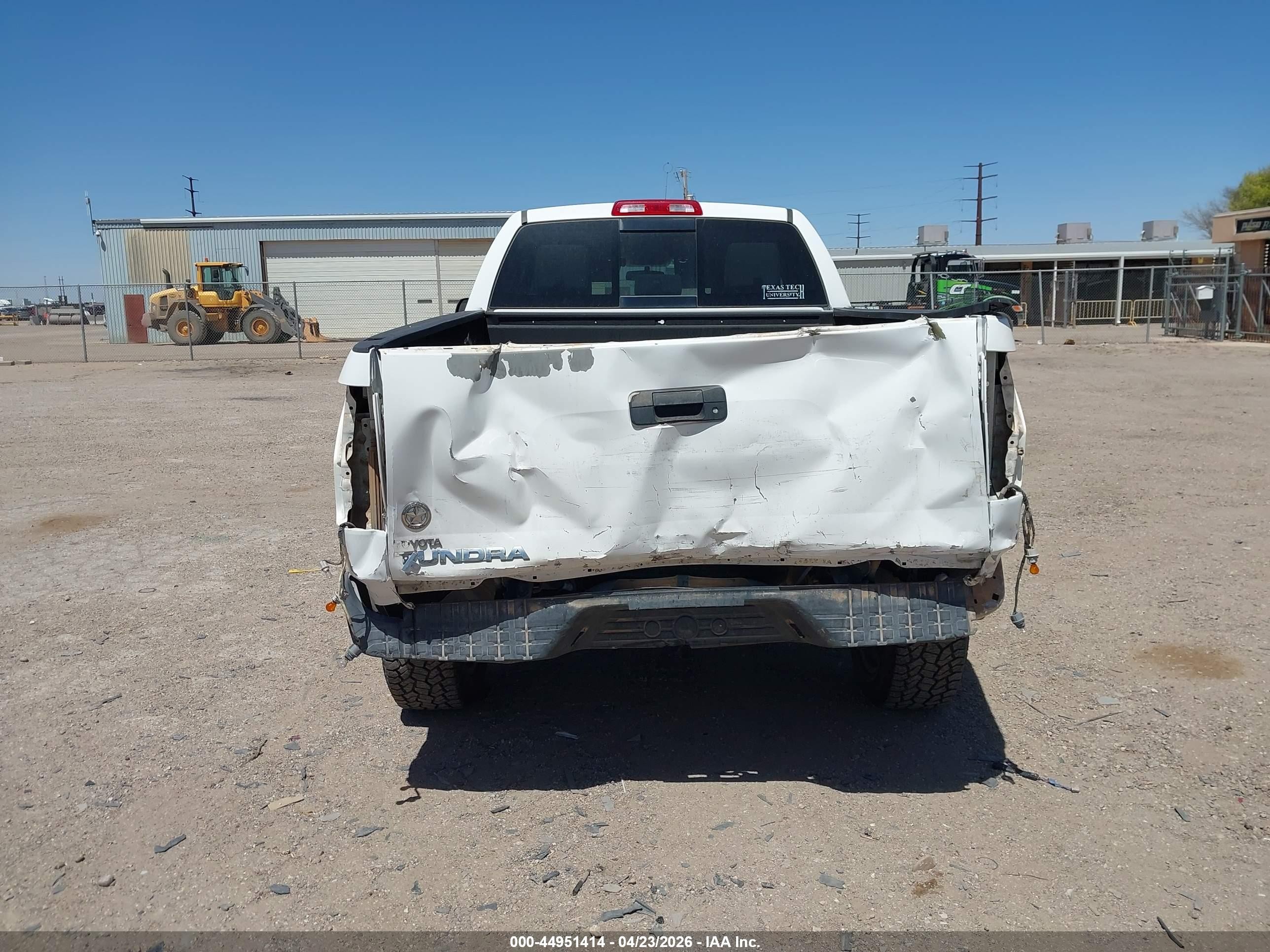 2013 Toyota Tundra Grade 4.6l V8 White vin: 5TFRM5F13DX063955