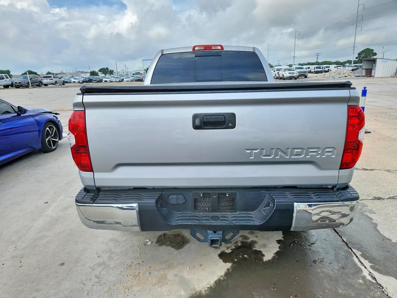 2014 Toyota Tundra Sr5 Серебряный vin: 5TFRM5F13EX070082