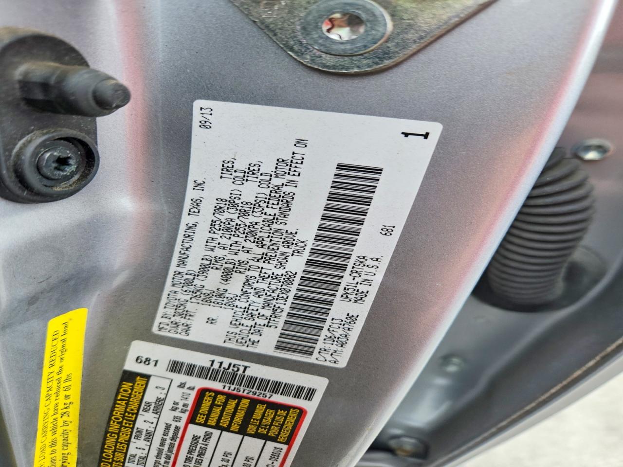 2014 Toyota Tundra Sr5 Серебряный vin: 5TFRM5F13EX070082