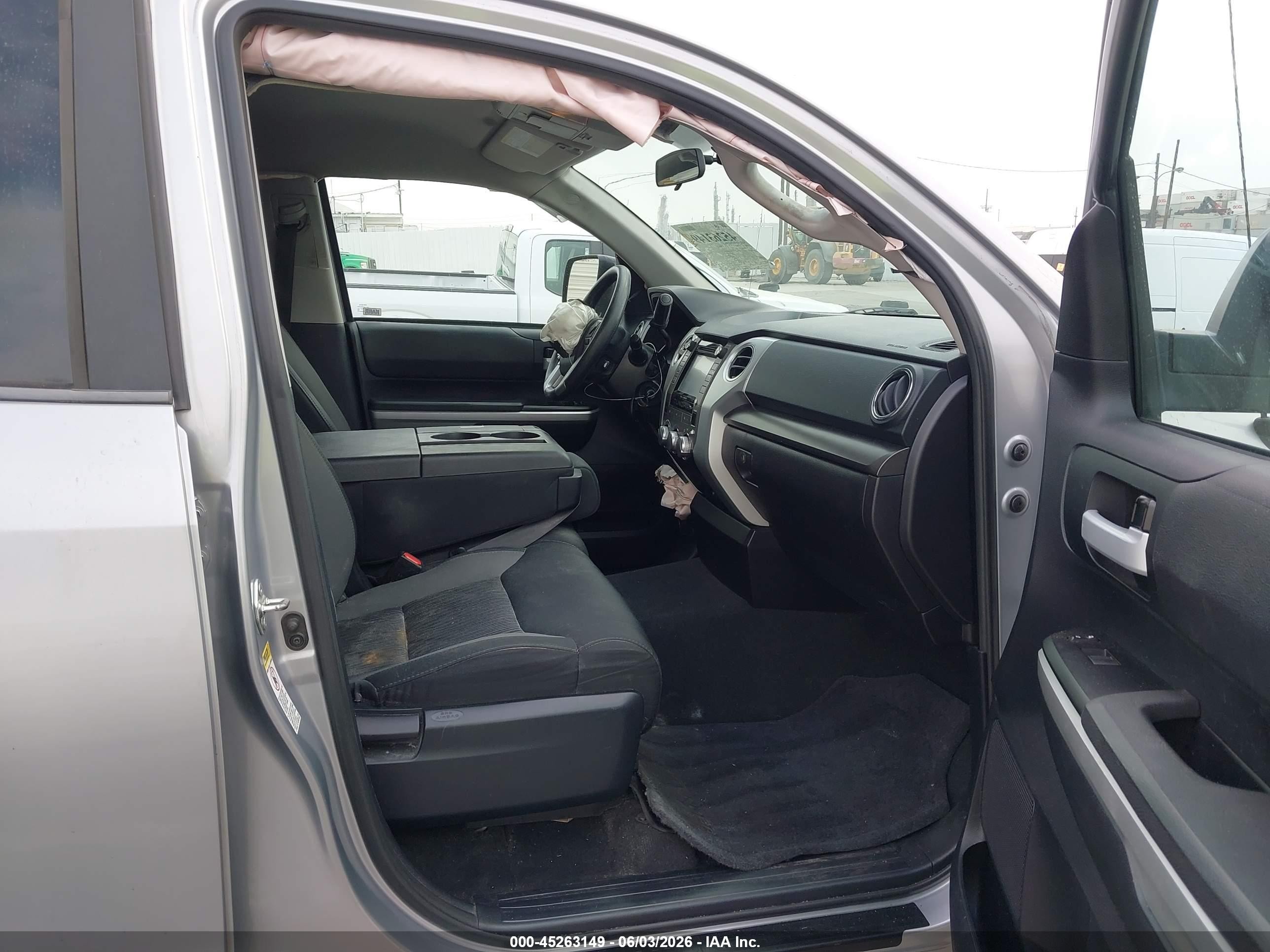 2014 Toyota Tundra Sr5 4.6l V8 Silver vin: 5TFRM5F13EX075394