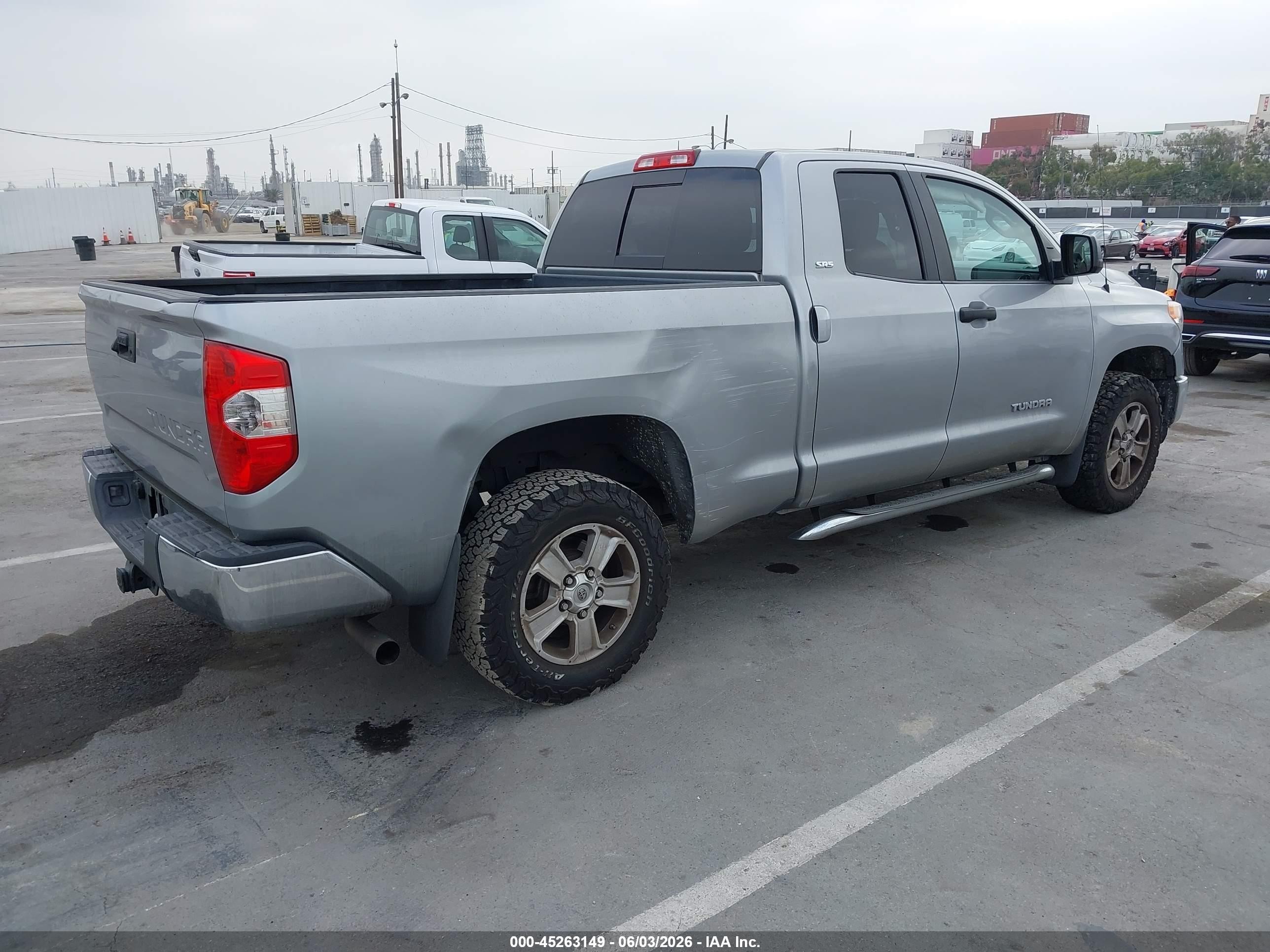 2014 Toyota Tundra Sr5 4.6l V8 Silver vin: 5TFRM5F13EX075394