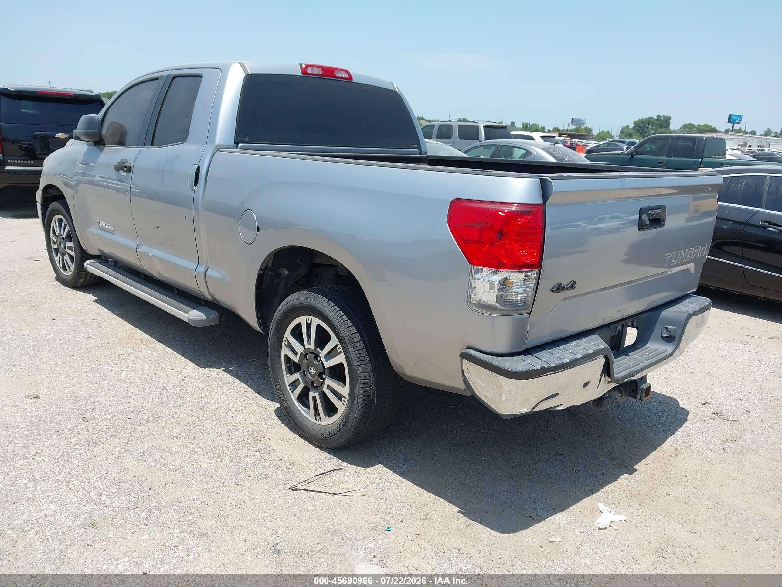2010 Toyota Tundra Grade 4.6l V8 Silver vin: 5TFRM5F14AX015294