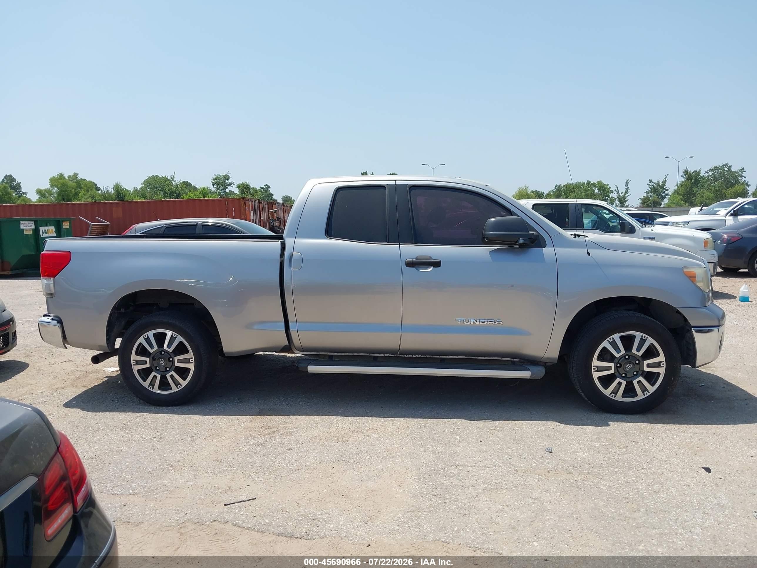 2010 Toyota Tundra Grade 4.6l V8 Silver vin: 5TFRM5F14AX015294