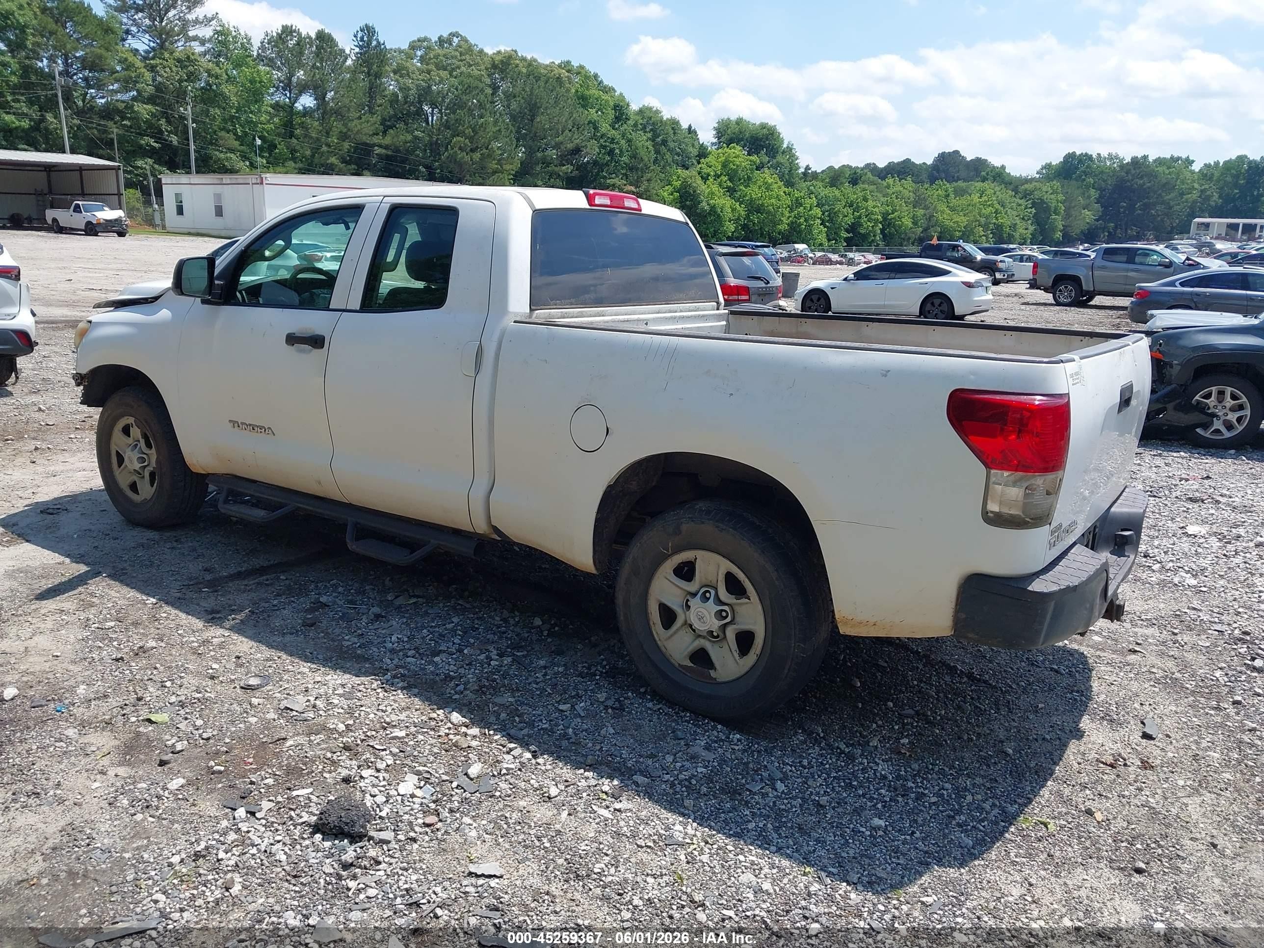 2011 Toyota Tundra Grade 4.6l V8 White vin: 5TFRM5F14BX024014