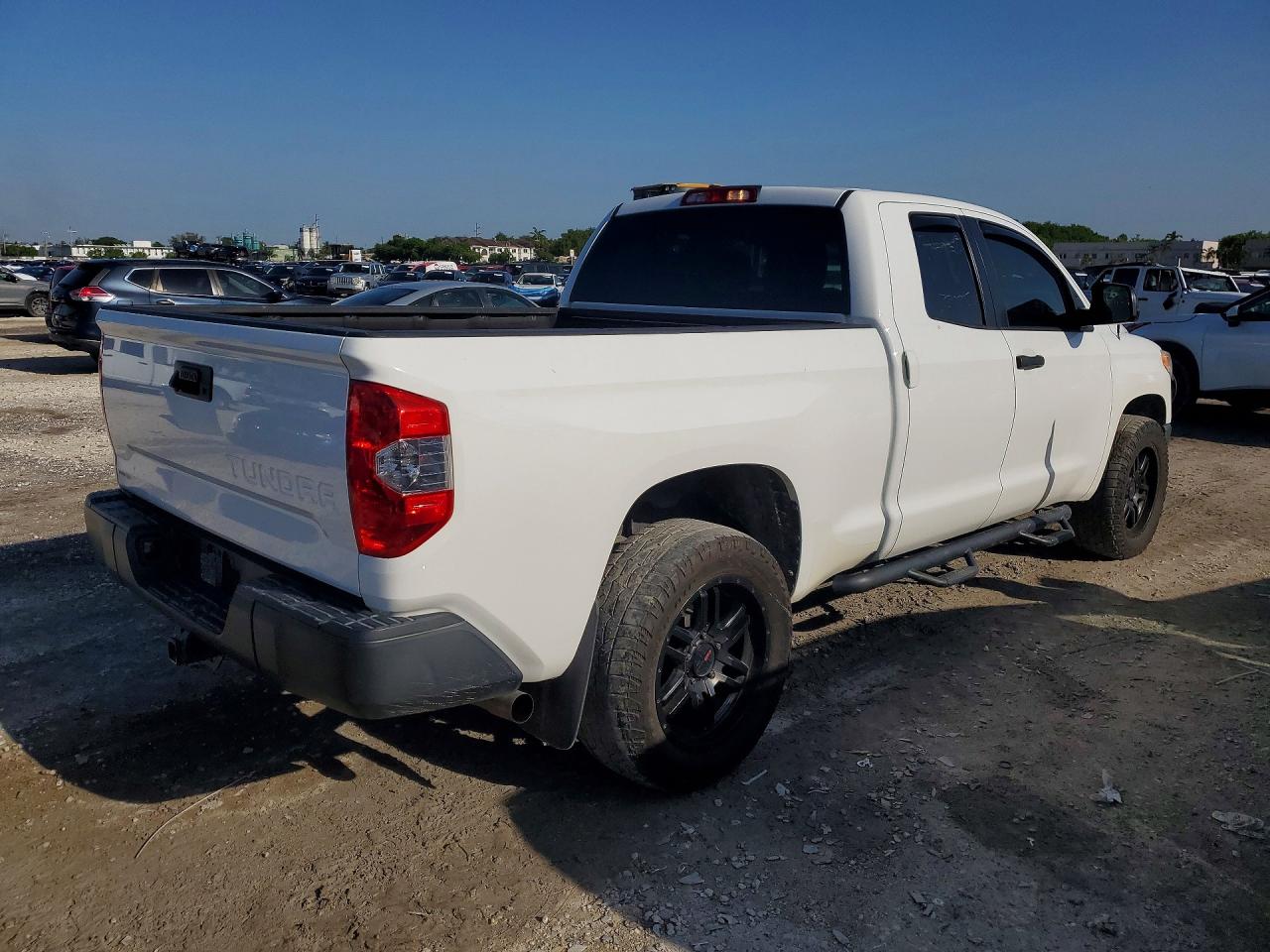 2014 Toyota Tundra Double Cab Sr White vin: 5TFRM5F14EX068826
