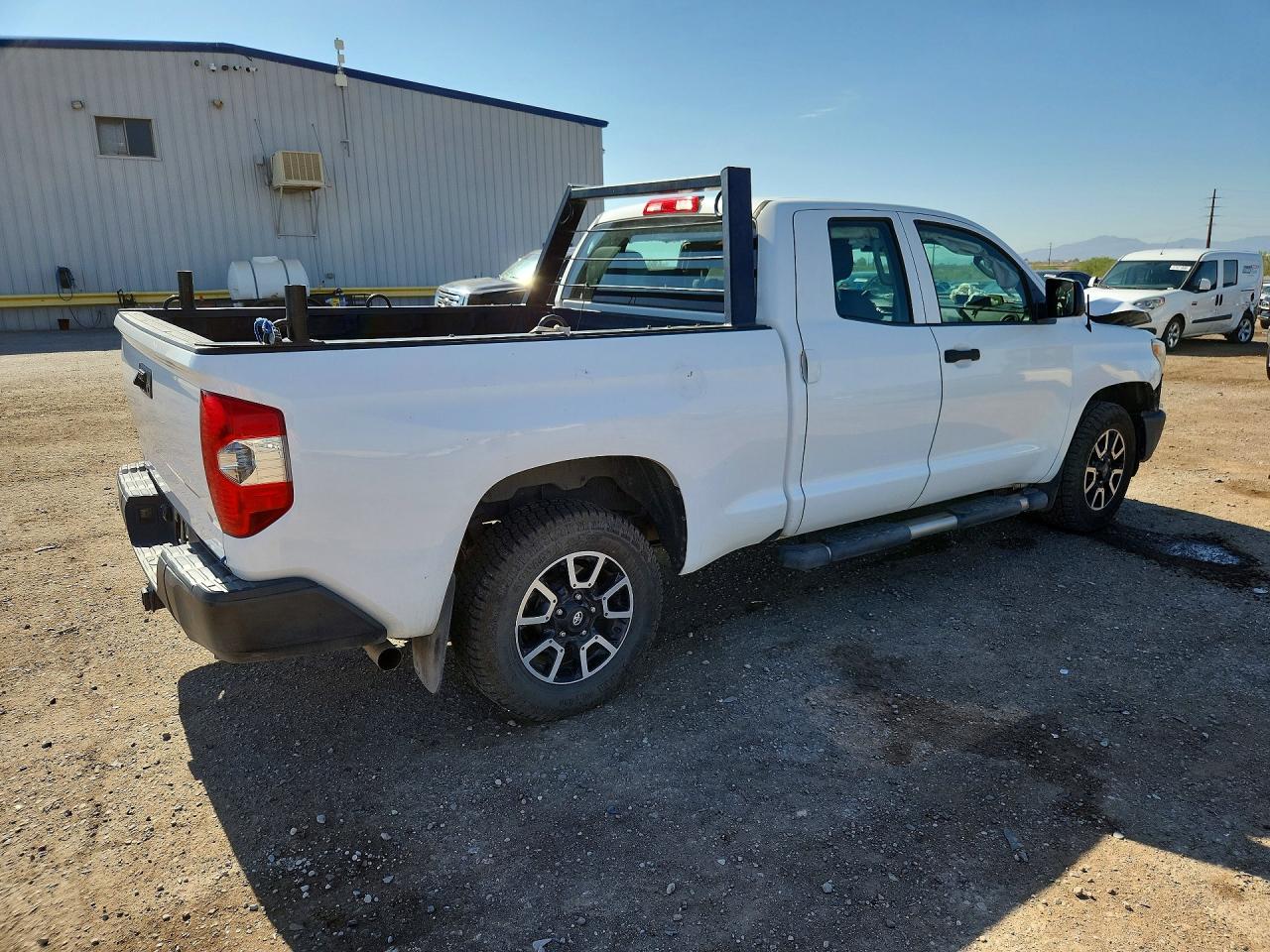 2014 Toyota Tundra Sr White vin: 5TFRM5F14EX075324