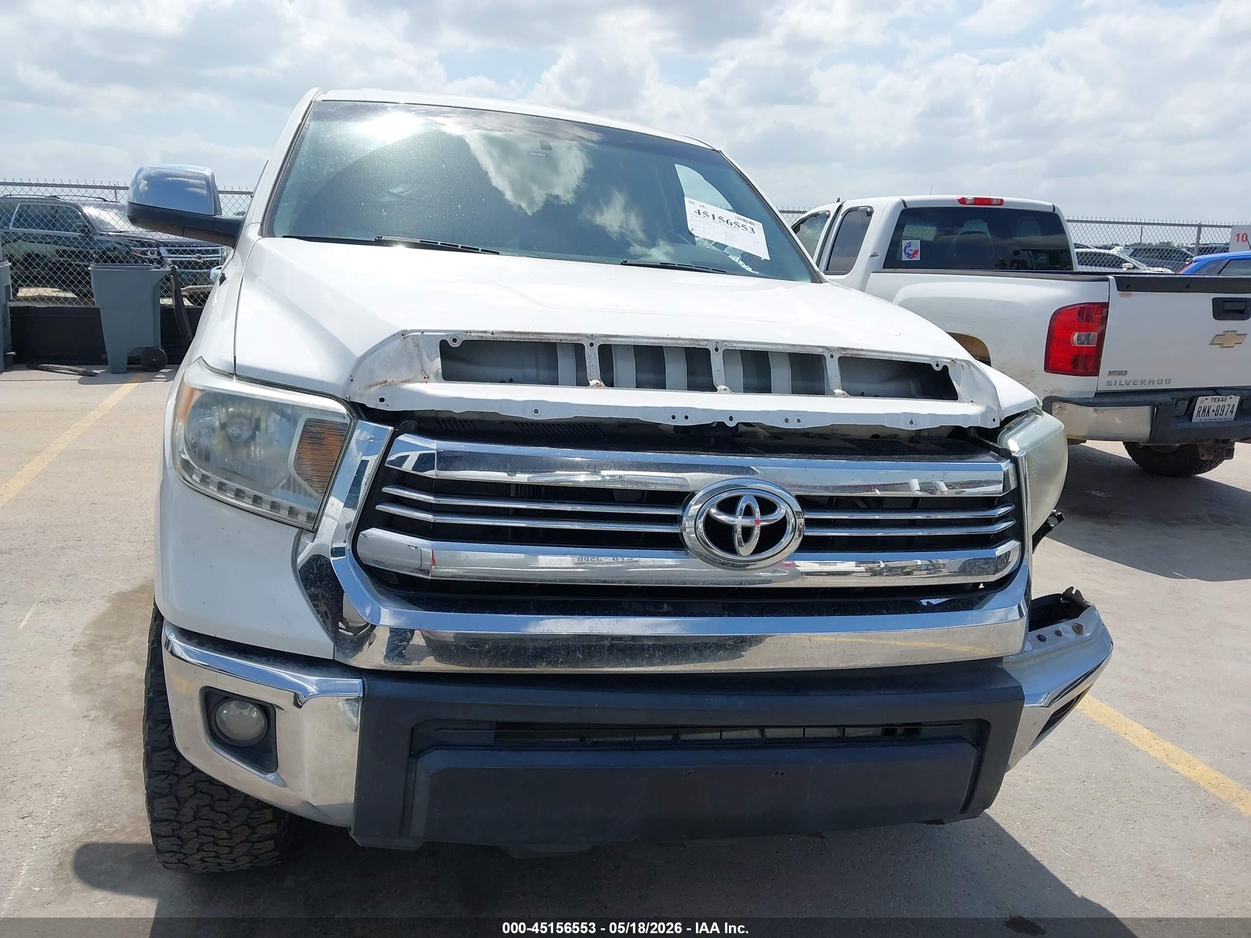 2015 Toyota Tundra Sr 4.6l V8 White vin: 5TFRM5F14FX082954