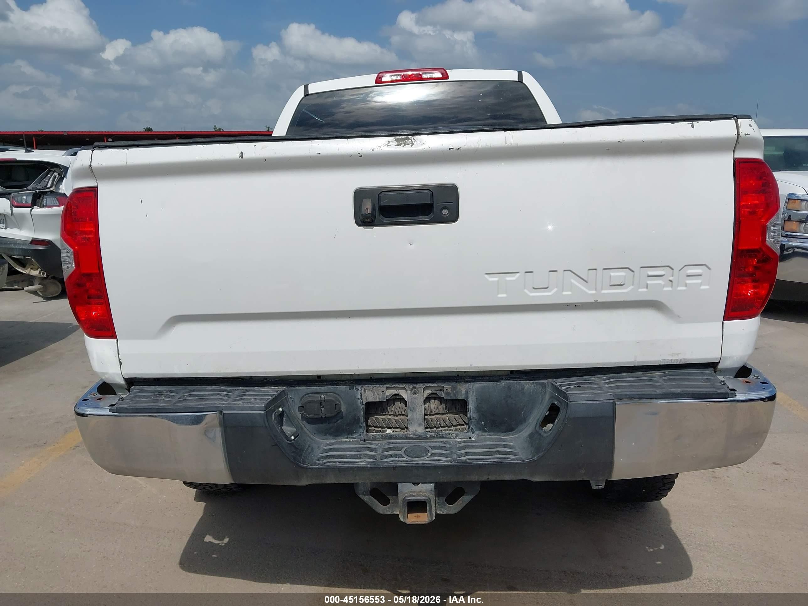 2015 Toyota Tundra Sr 4.6l V8 White vin: 5TFRM5F14FX082954