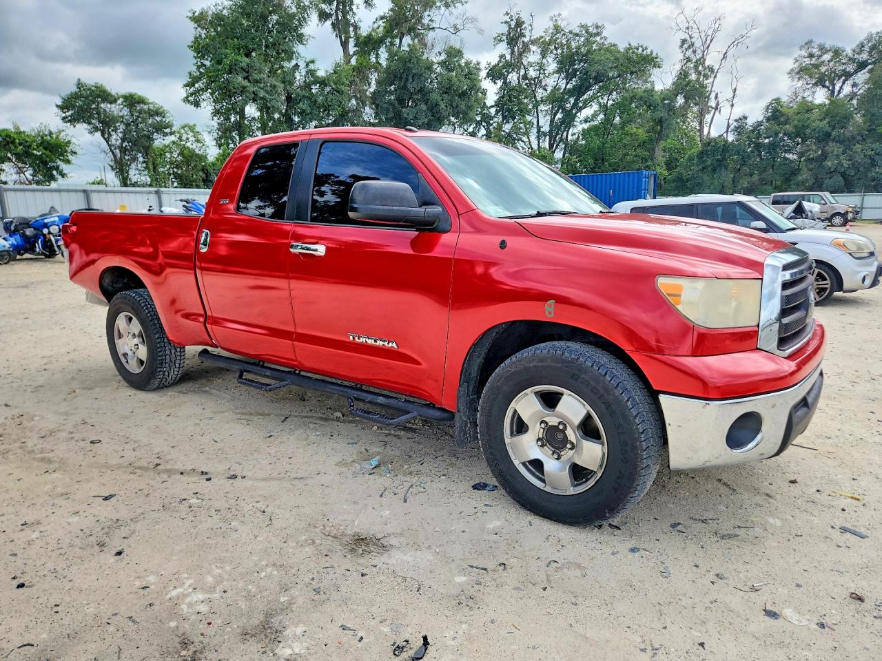 2010 Toyota Tundra Red vin: 5TFRM5F15AX019581