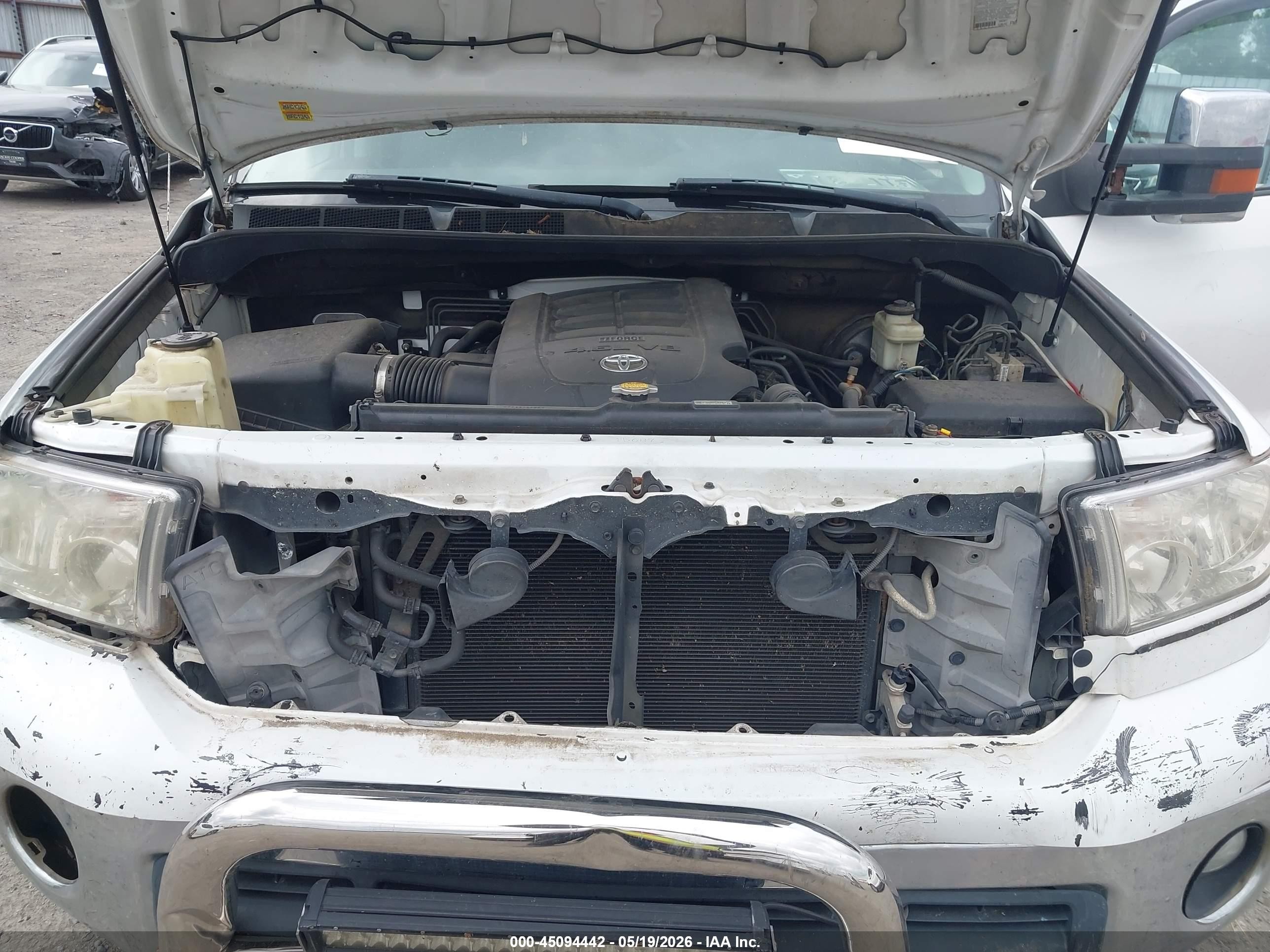 2011 Toyota Tundra Grade 4.6l V8 White vin: 5TFRM5F15BX026340