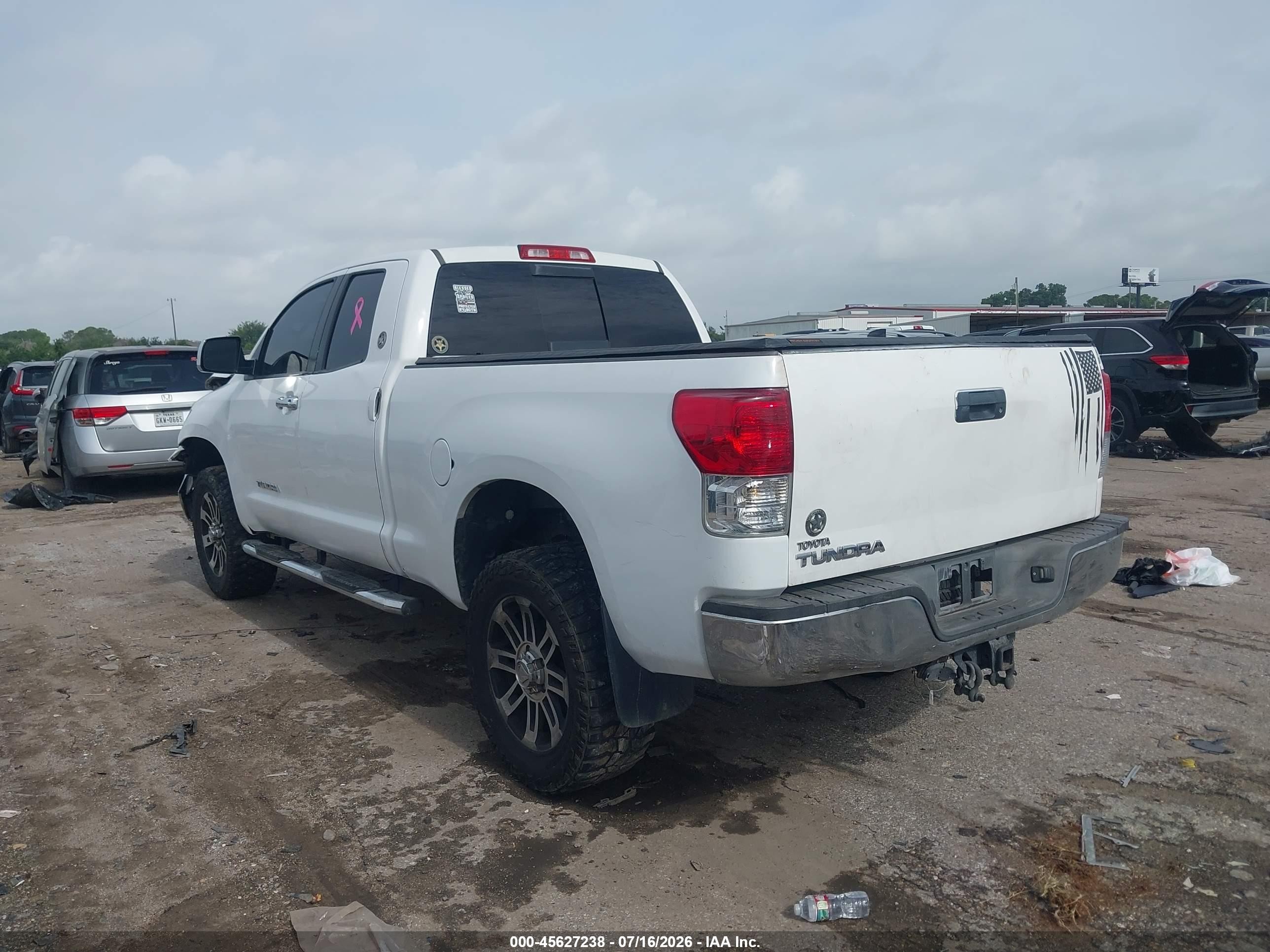 2012 Toyota Tundra Grade 4.6l V8 White vin: 5TFRM5F15CX040269