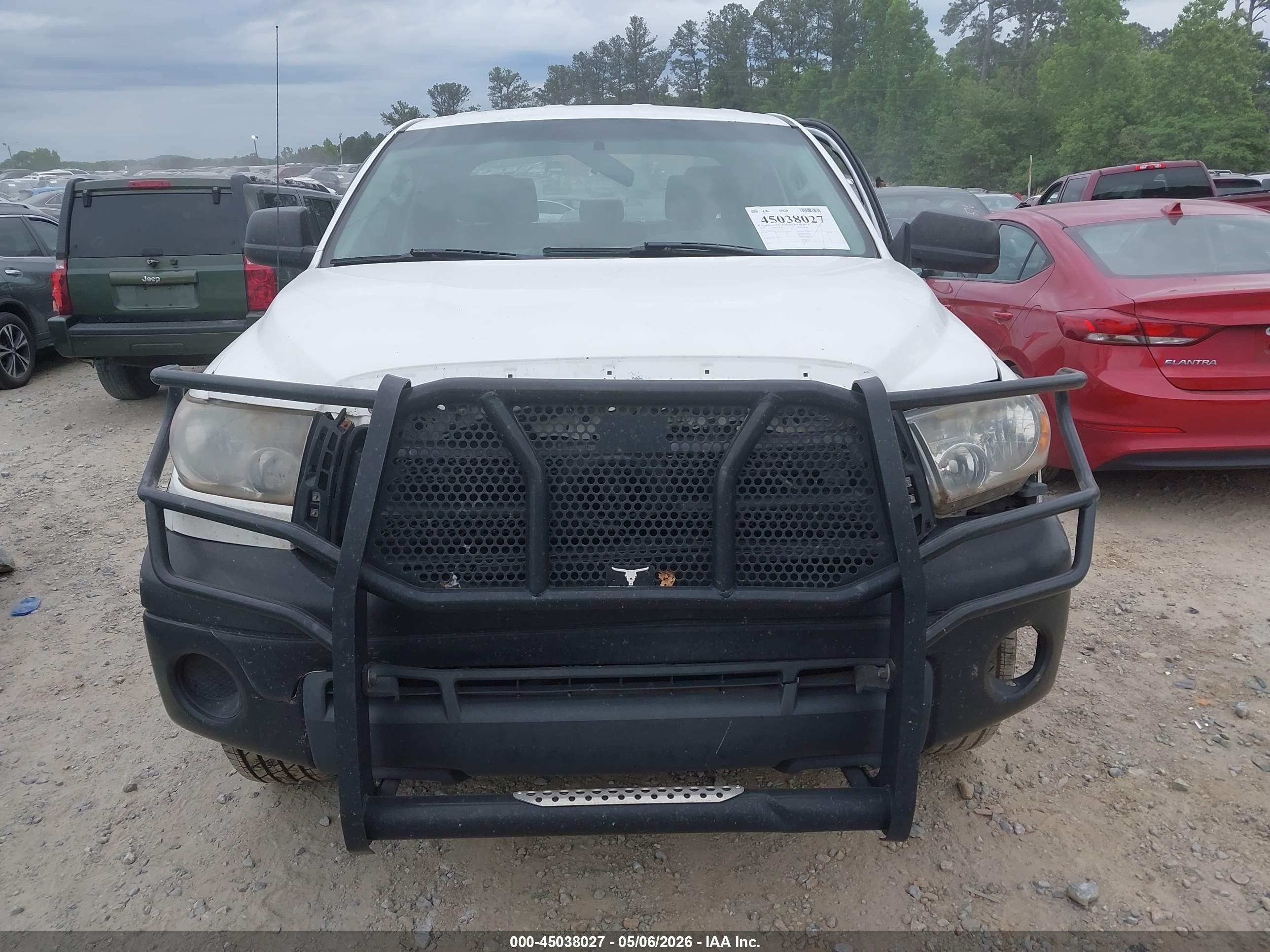 2013 Toyota Tundra Grade 4.6l V8 White vin: 5TFRM5F15DX063665