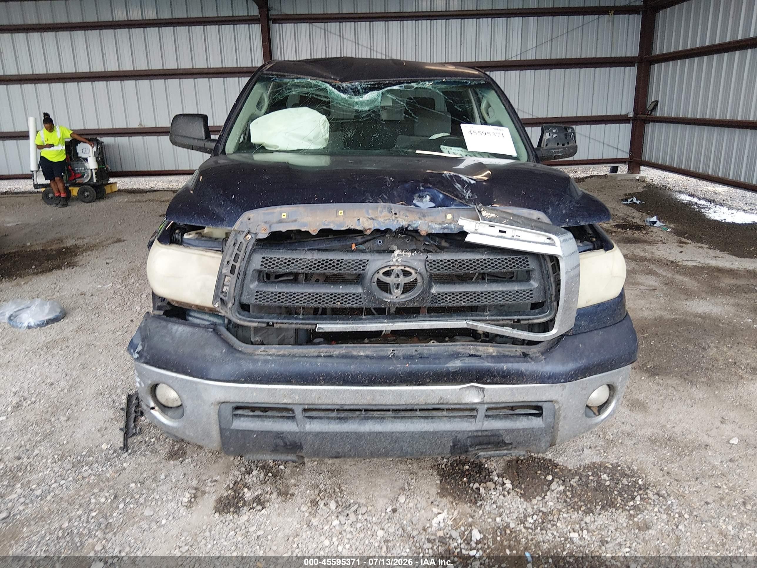 2010 Toyota Tundra Grade 4.6l V8 Blue vin: 5TFRM5F16AX007889
