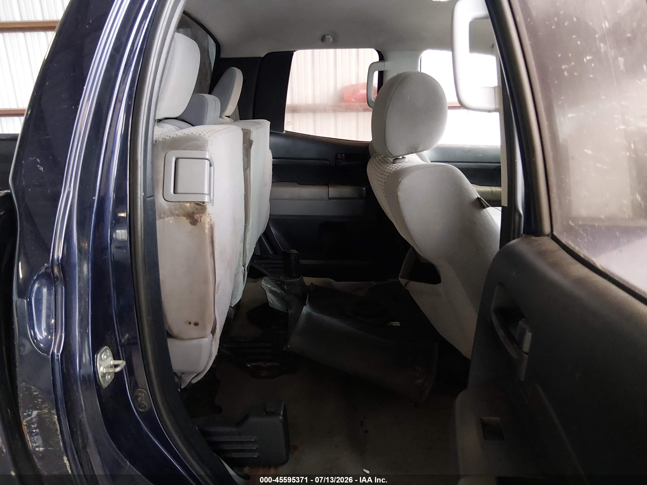 2010 Toyota Tundra Grade 4.6l V8 Blue vin: 5TFRM5F16AX007889