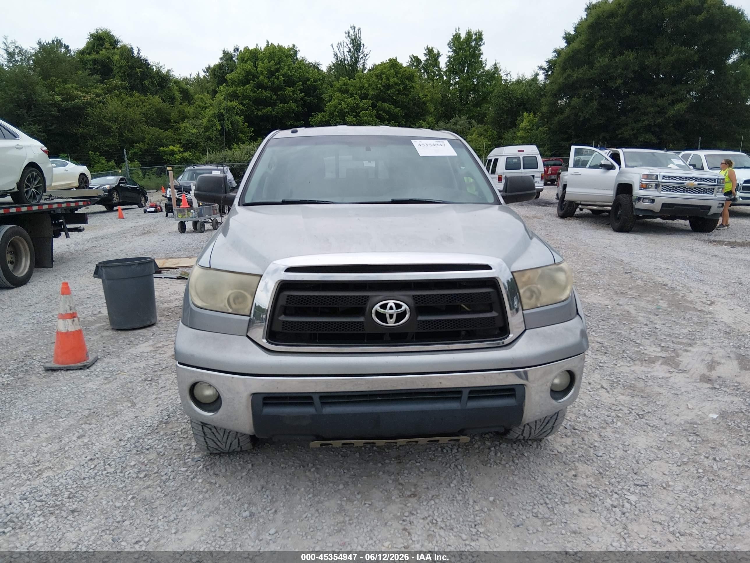 2010 Toyota Tundra Grade 4.6l V8 Серебряный vin: 5TFRM5F16AX019413