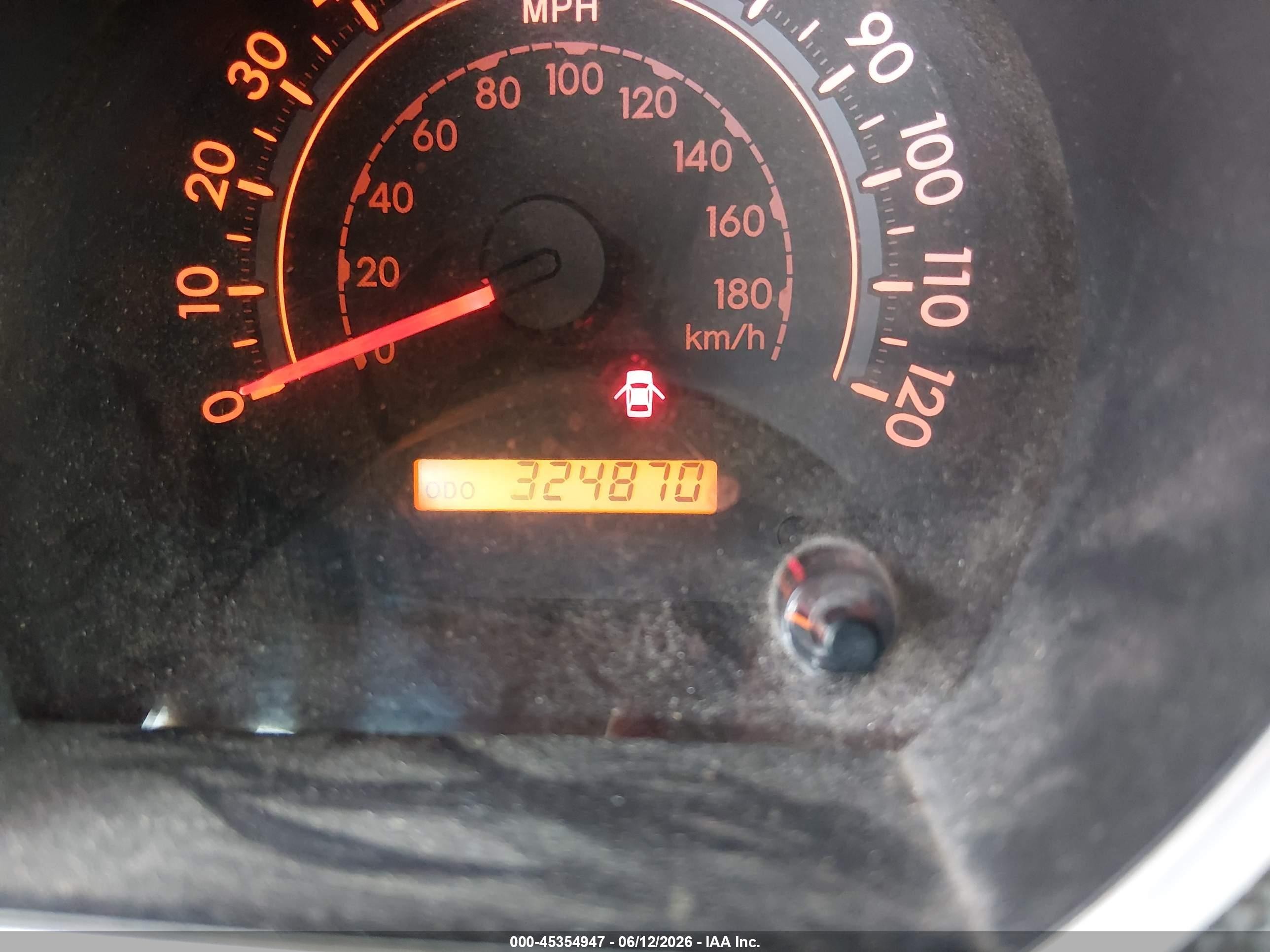 2010 Toyota Tundra Grade 4.6l V8 Серебряный vin: 5TFRM5F16AX019413