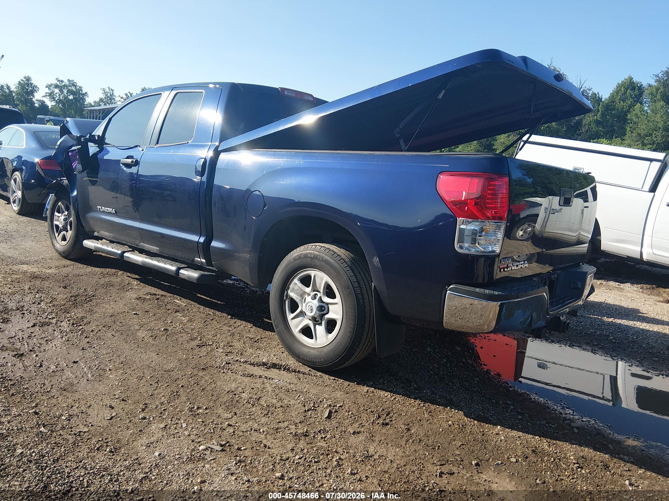 2011 Toyota Tundra Grade 4.6l V8 Blue vin: 5TFRM5F16BX024421