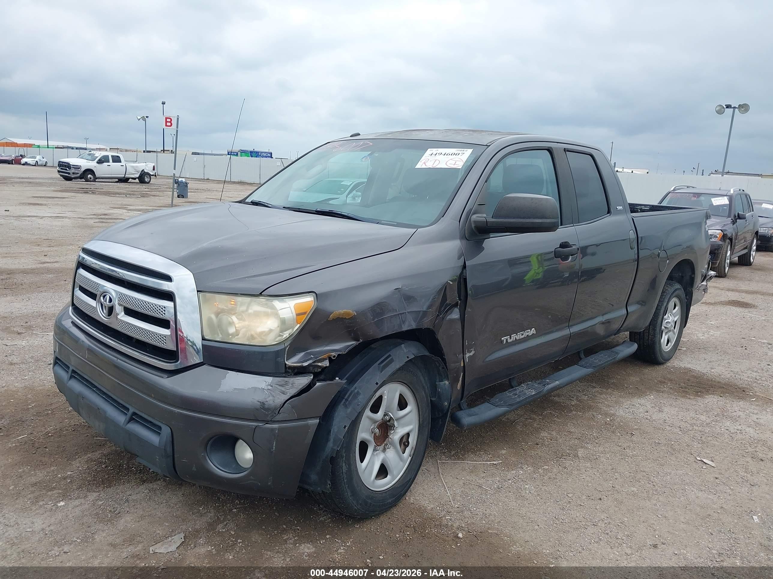 2011 Toyota Tundra Grade 4.6l V8 Gray vin: 5TFRM5F16BX025987